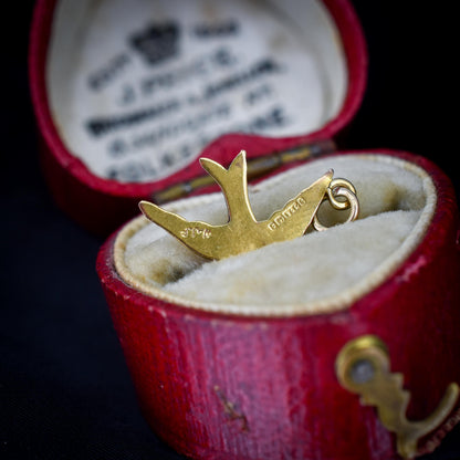 Vintage 9ct Yellow Gold Swallow Bird Heart Charm Pendant