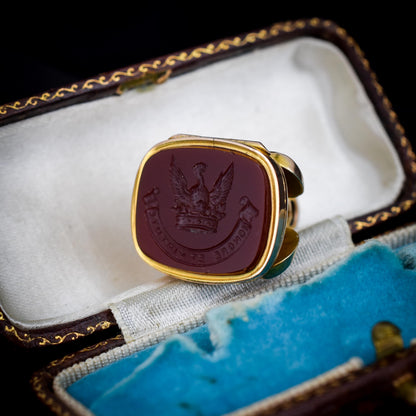 Antique 'HONORE ET VIRTUTE' Agate 9ct Gold Locket Fob | Dated 1913