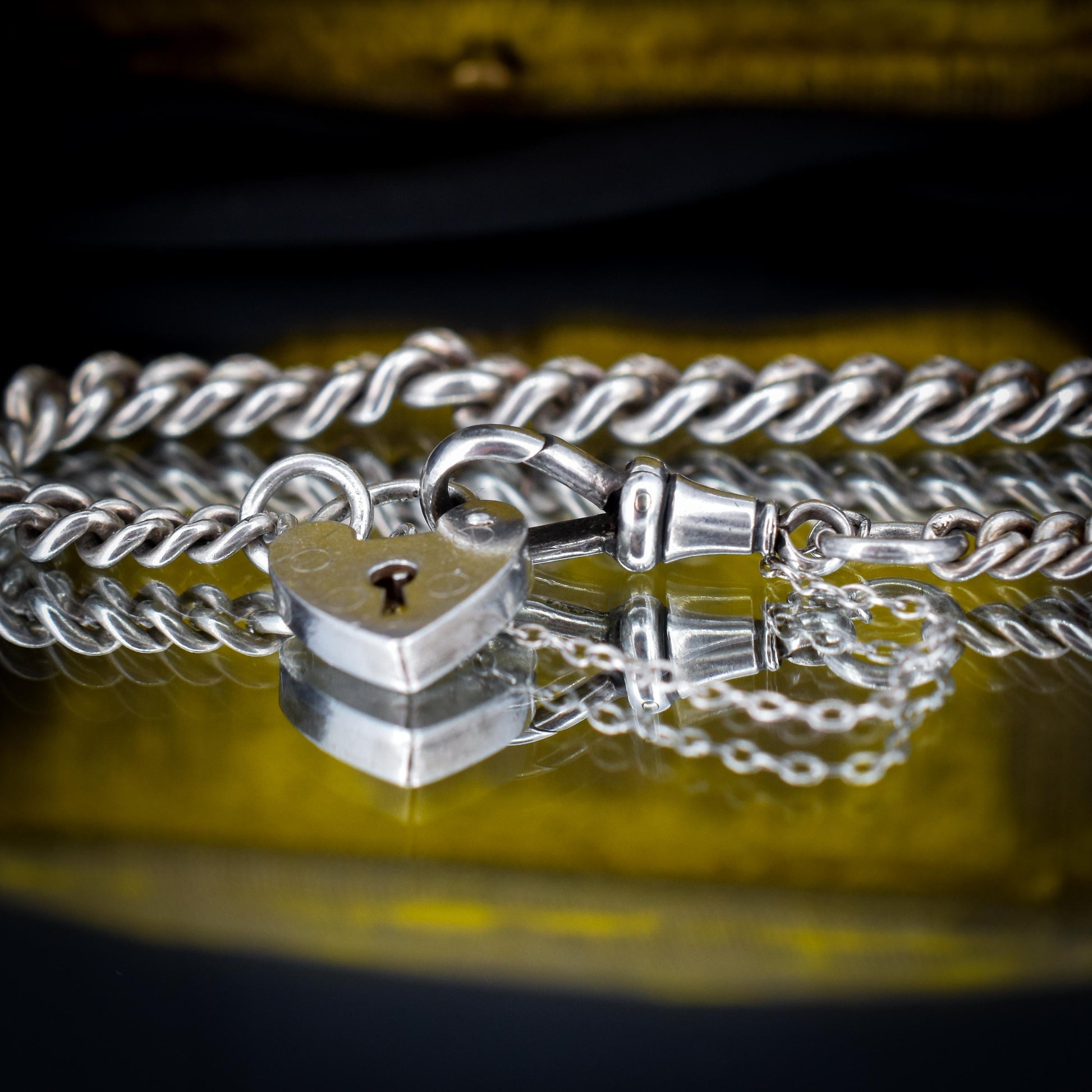 Antique Graduated Curb Sterling Silver Bracelet with Dog Clip and Heart Padlock | 7"