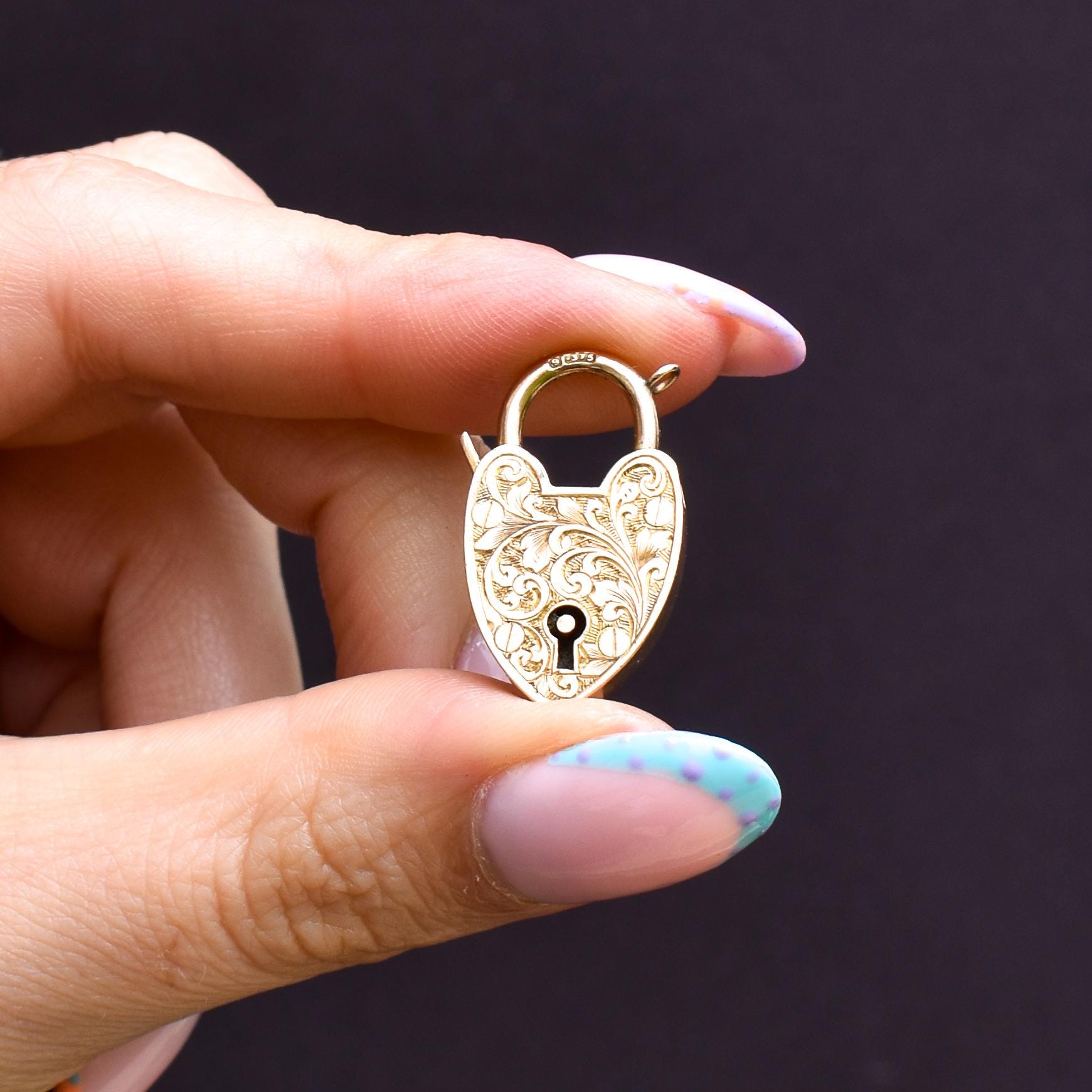 Antique '1903' 9ct Gold Engraved Opening Heart Padlock Charm Pendant