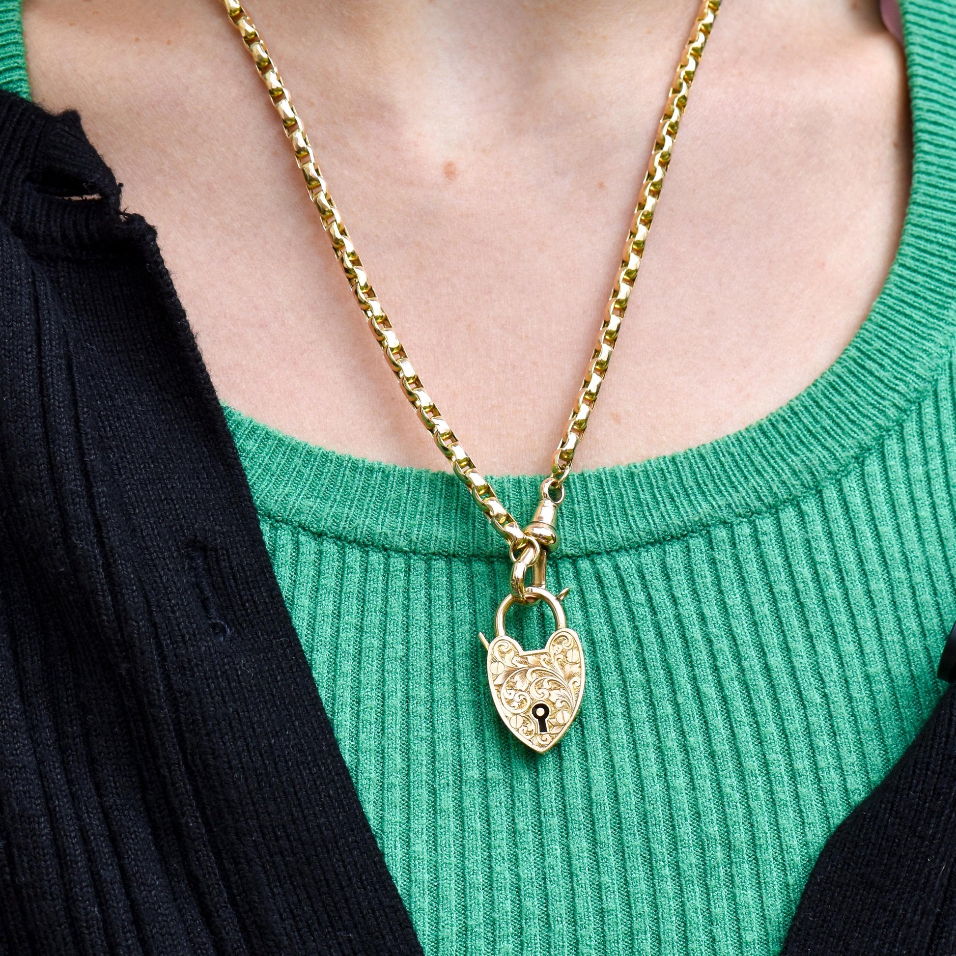 Antique '1903' 9ct Gold Engraved Opening Heart Padlock Charm Pendant