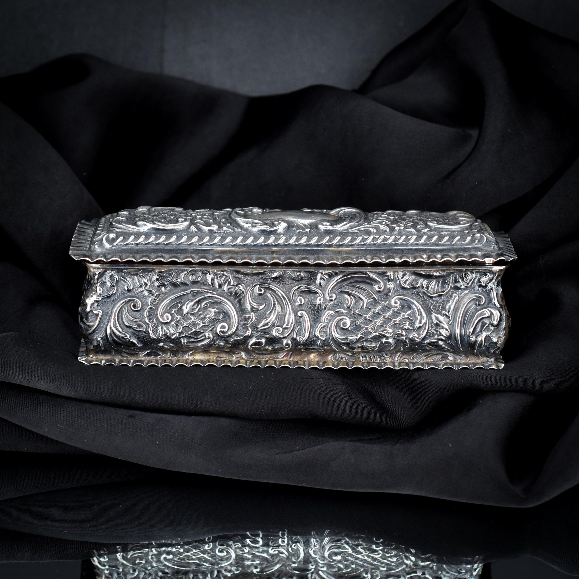 Antique Edwardian '1904' Hallmarked Sterling Silver Fancy Trinket Jewellery Box