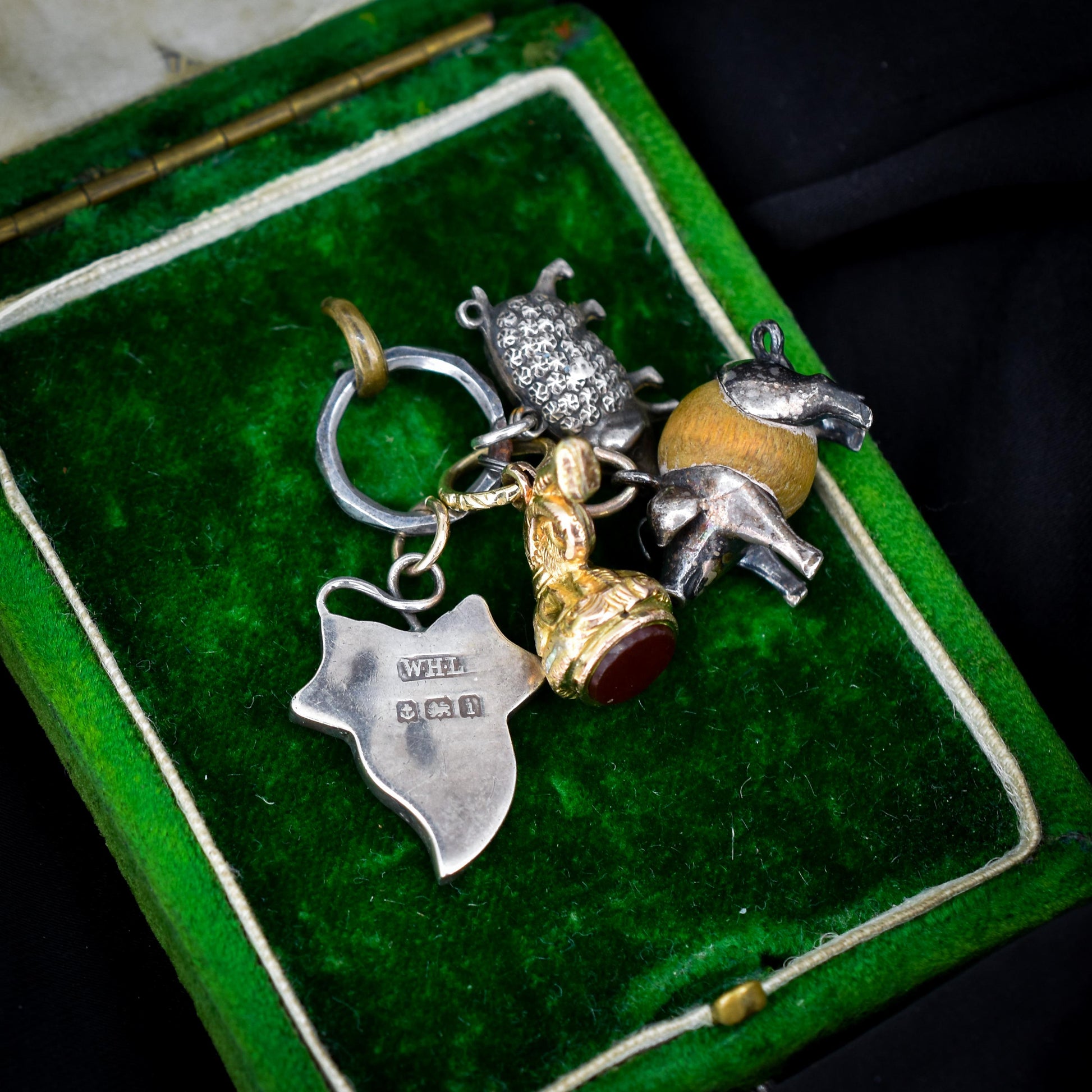 Antique Silver Lucky Charms on Split Ring (Pig, Ivy, Bugle)