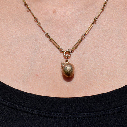 Vintage 9ct Gold Seashell Shell Charm Pendant