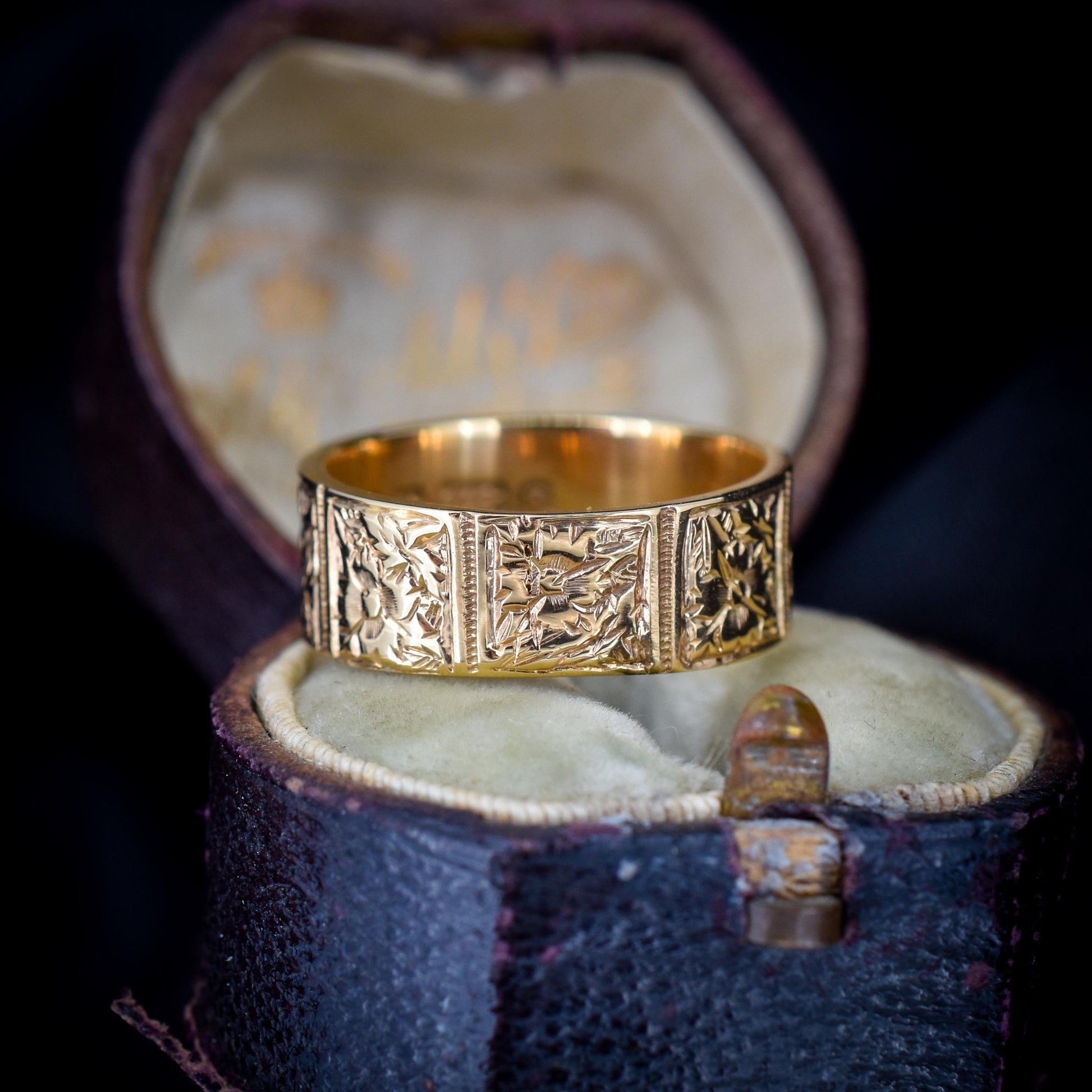 Antique Victorian 9ct Gold Fancy Patterned Wedding Cigar Band Ring | Dated 1889