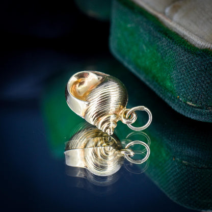 Vintage 9ct Gold Seashell Shell Charm Pendant