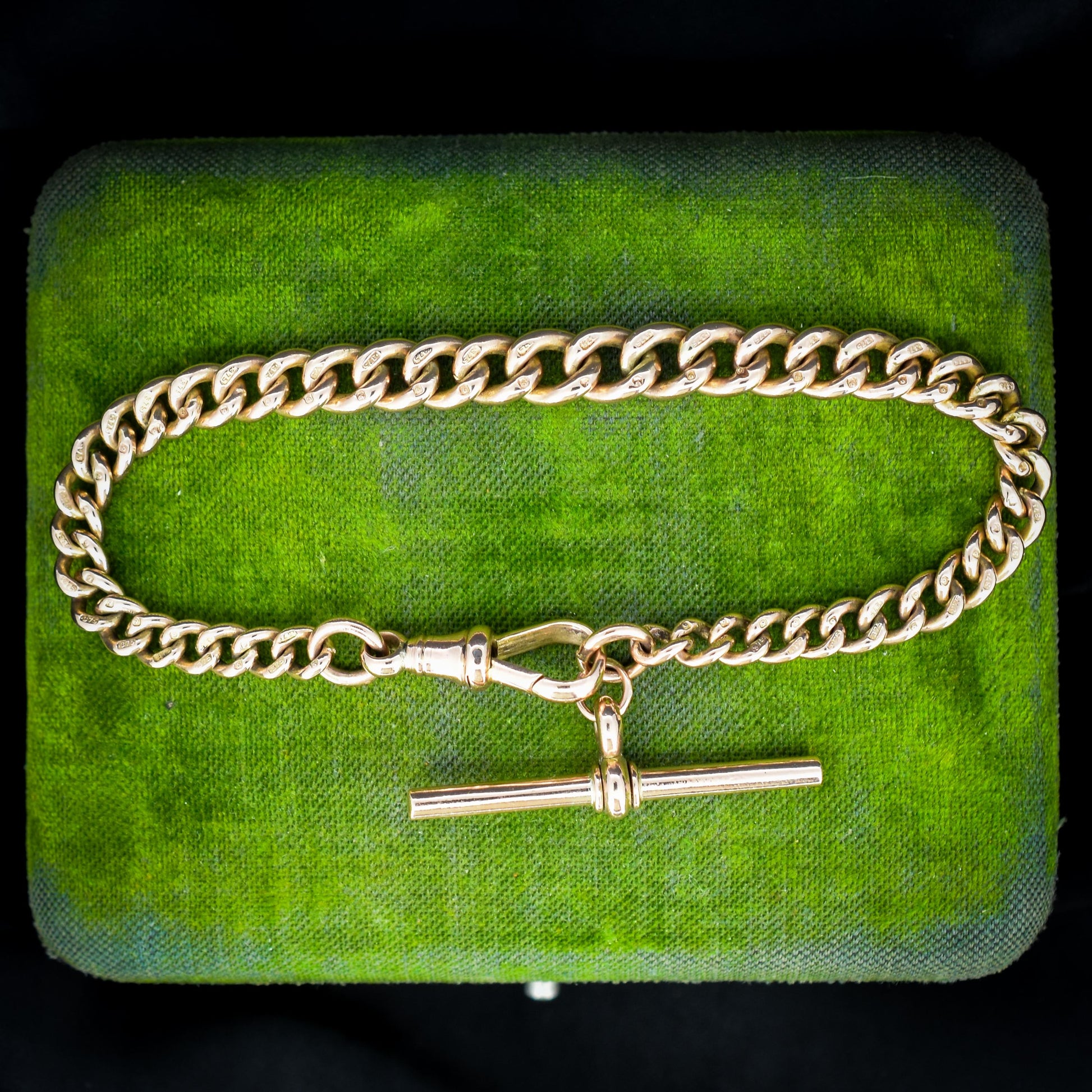 Antique Graduated Curb 9ct Gold Bracelet with Dog Clip and T-bar Drop | 8.25"