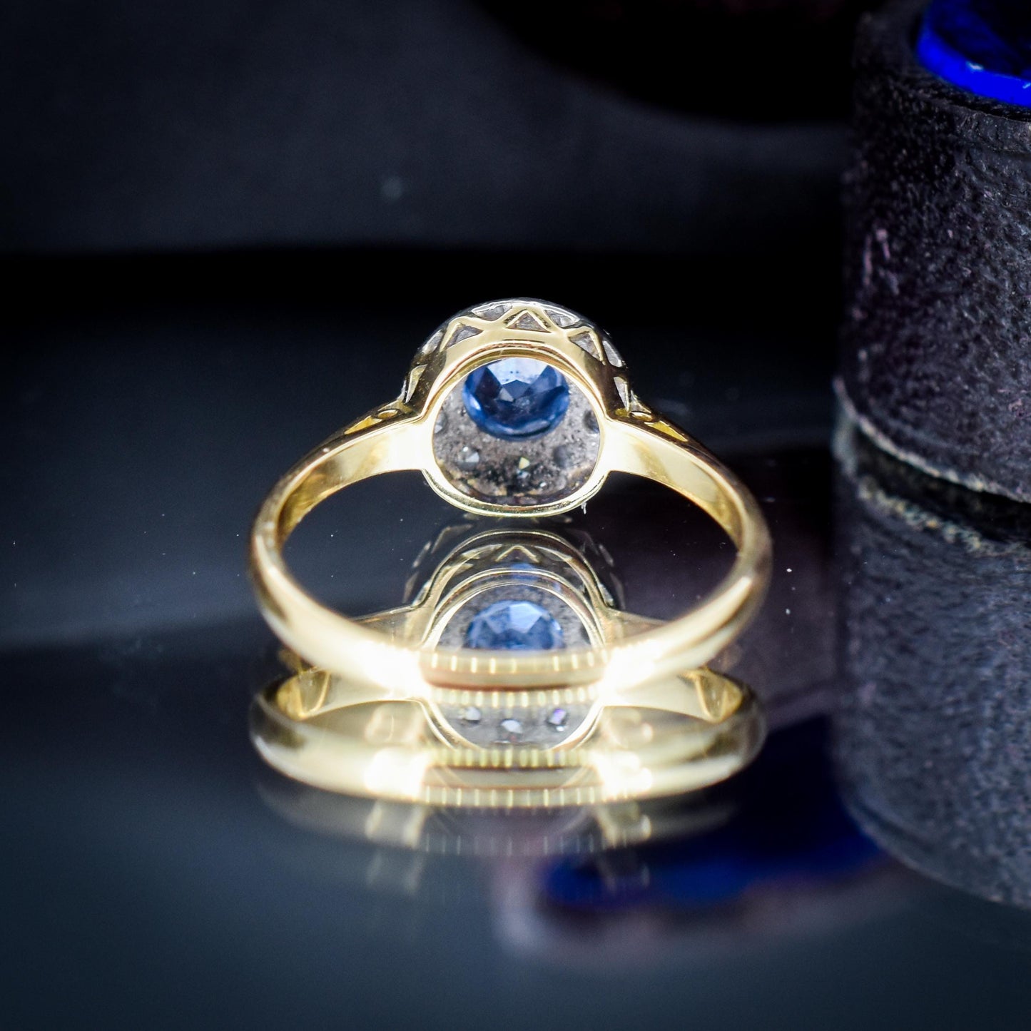 Vintage Blue Sapphire and Diamond Round Cluster Halo 18ct Gold Ring