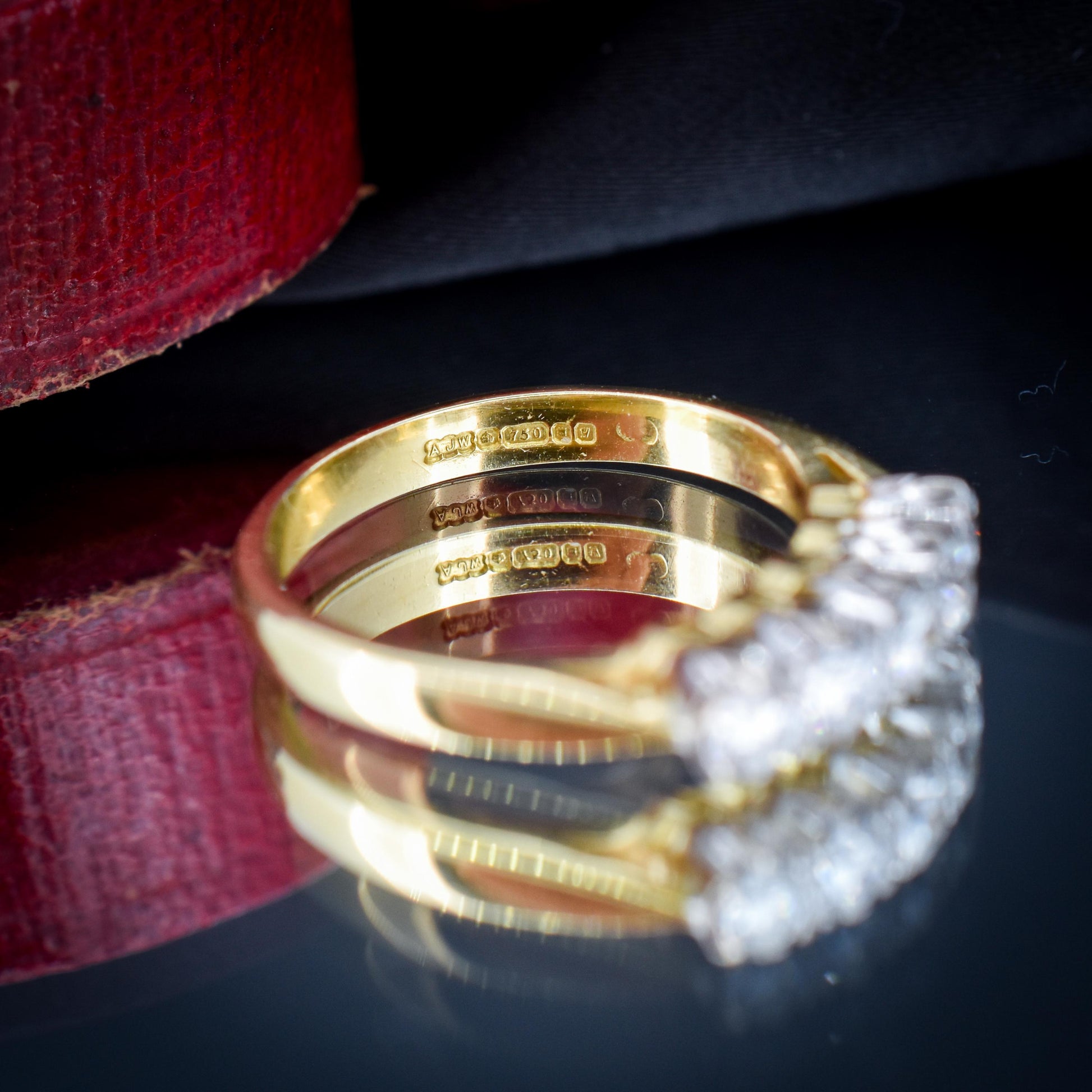 Vintage Diamond Five Stone 18ct Yellow Gold Ring Band