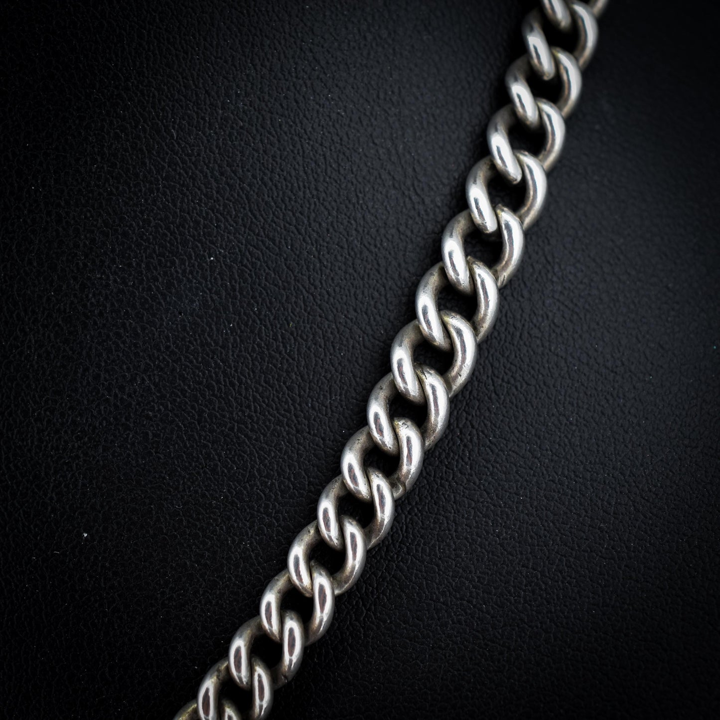 Antique Chester '1910' Sterling Silver Albert Chain Necklace with T-Bar and Dog Clips – 17.5"
