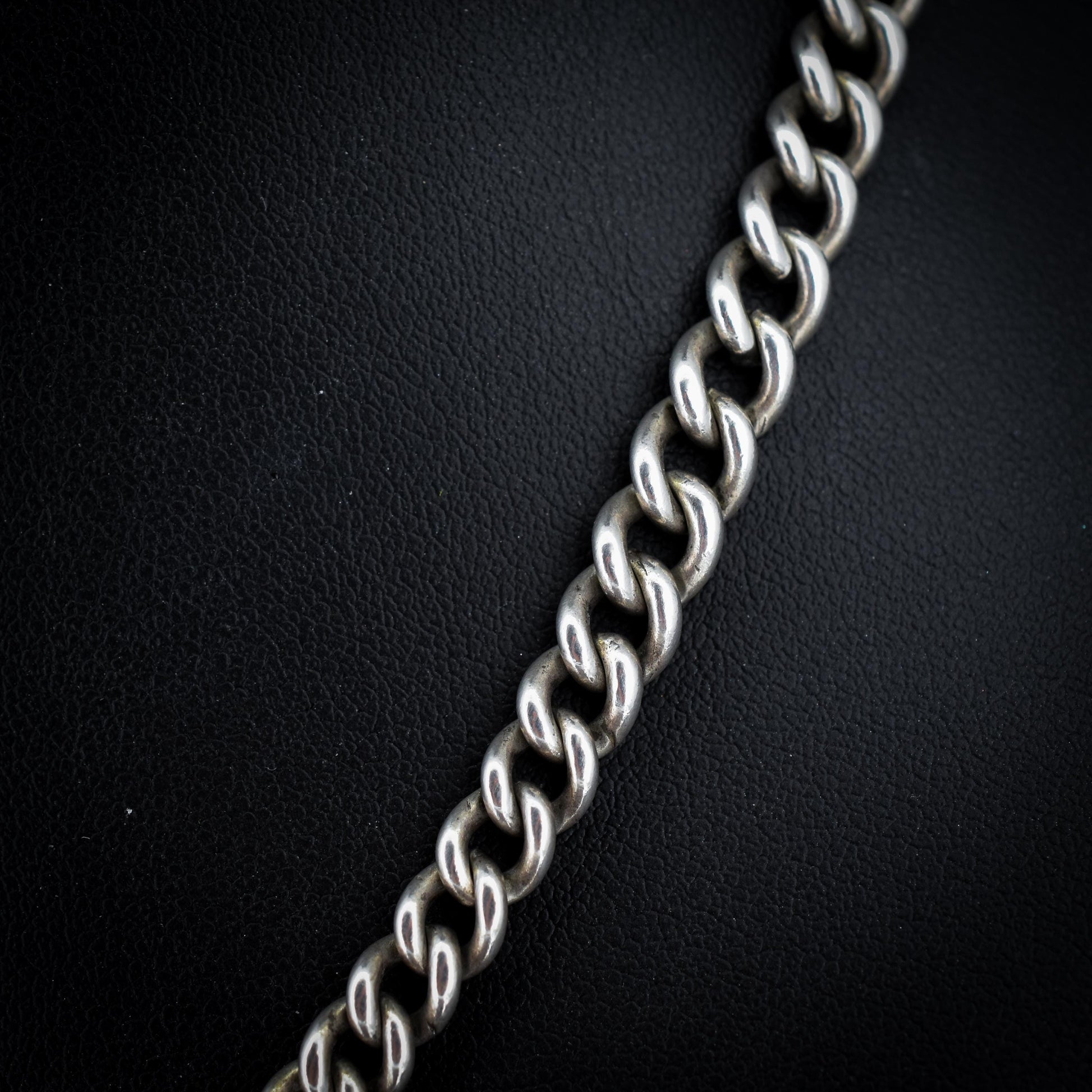 Antique Chester '1910' Sterling Silver Albert Chain Necklace with T-Bar and Dog Clips – 17.5"