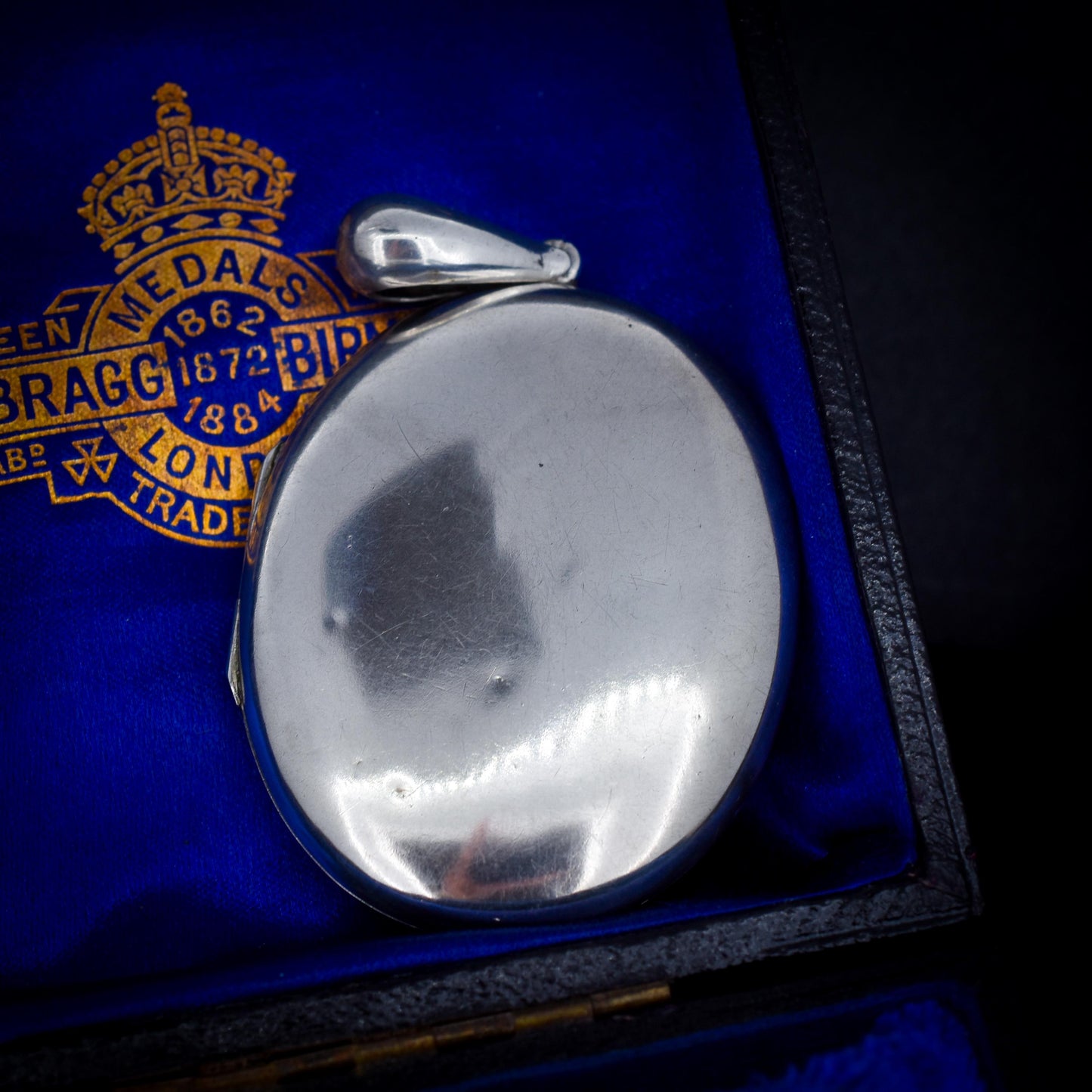 Antique Victorian Sterling Silver Oval Engraved Photo Locket Pendant