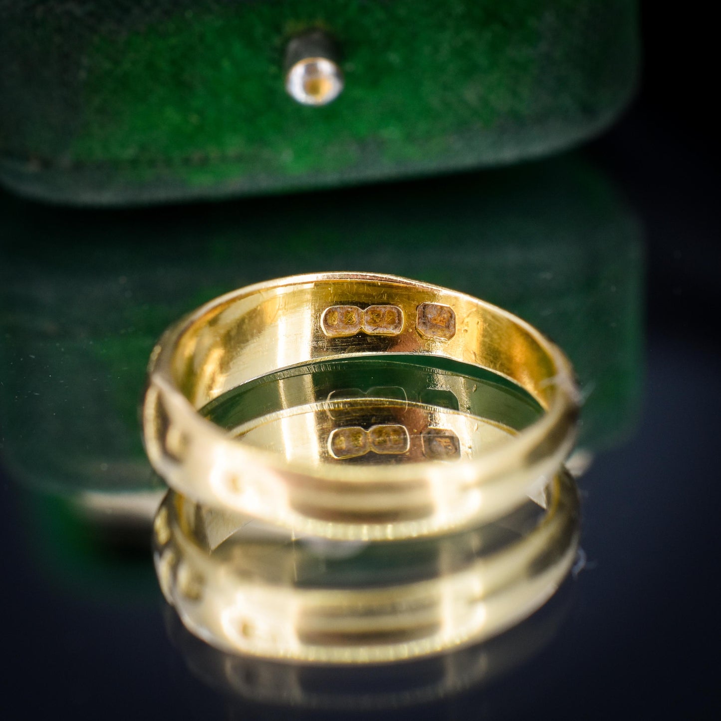 Antique Mizpah 18ct Gold Band Ring