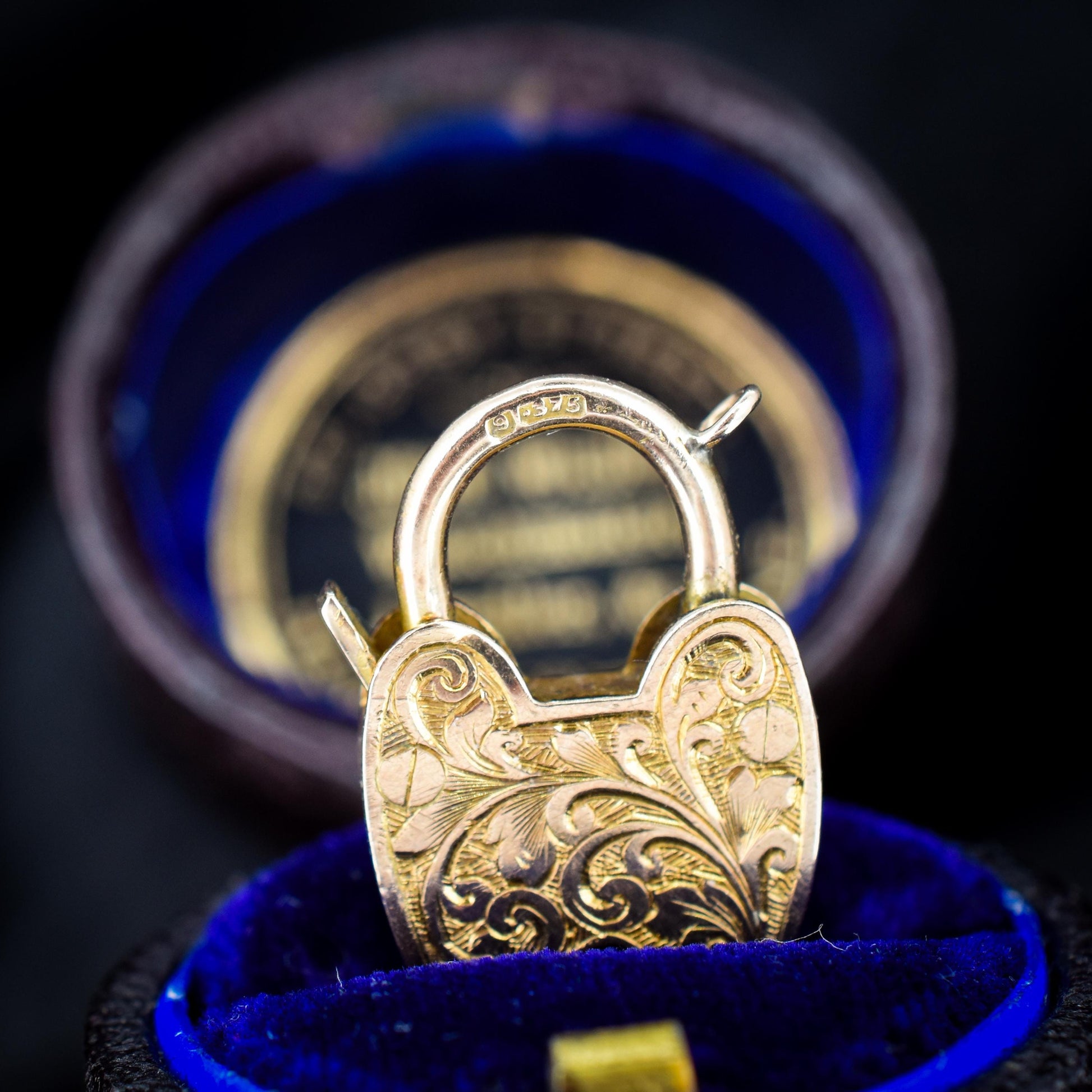 Antique '1903' 9ct Gold Engraved Opening Heart Padlock Charm Pendant