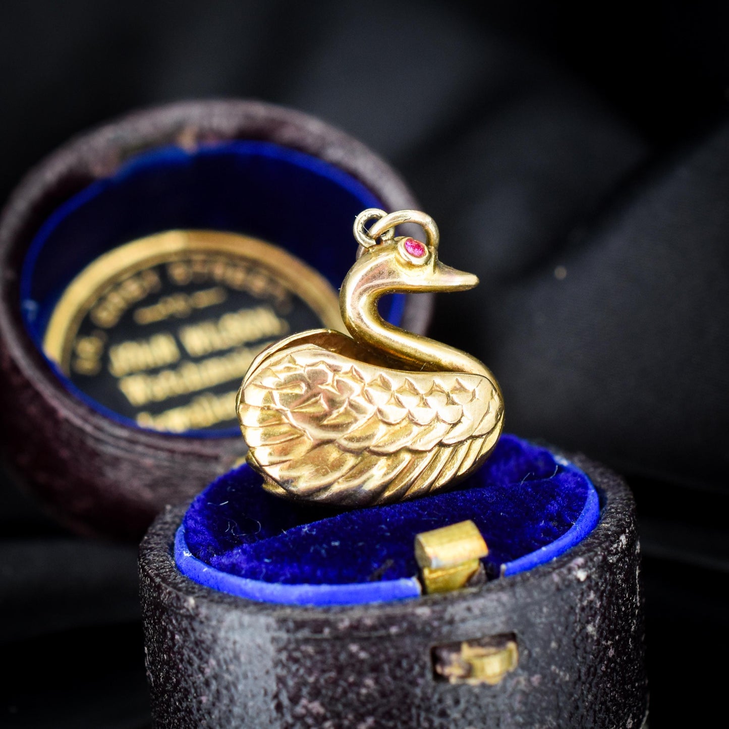Vintage Swan Bird with Ruby Eyes 9ct Yellow Gold Charm Pendant