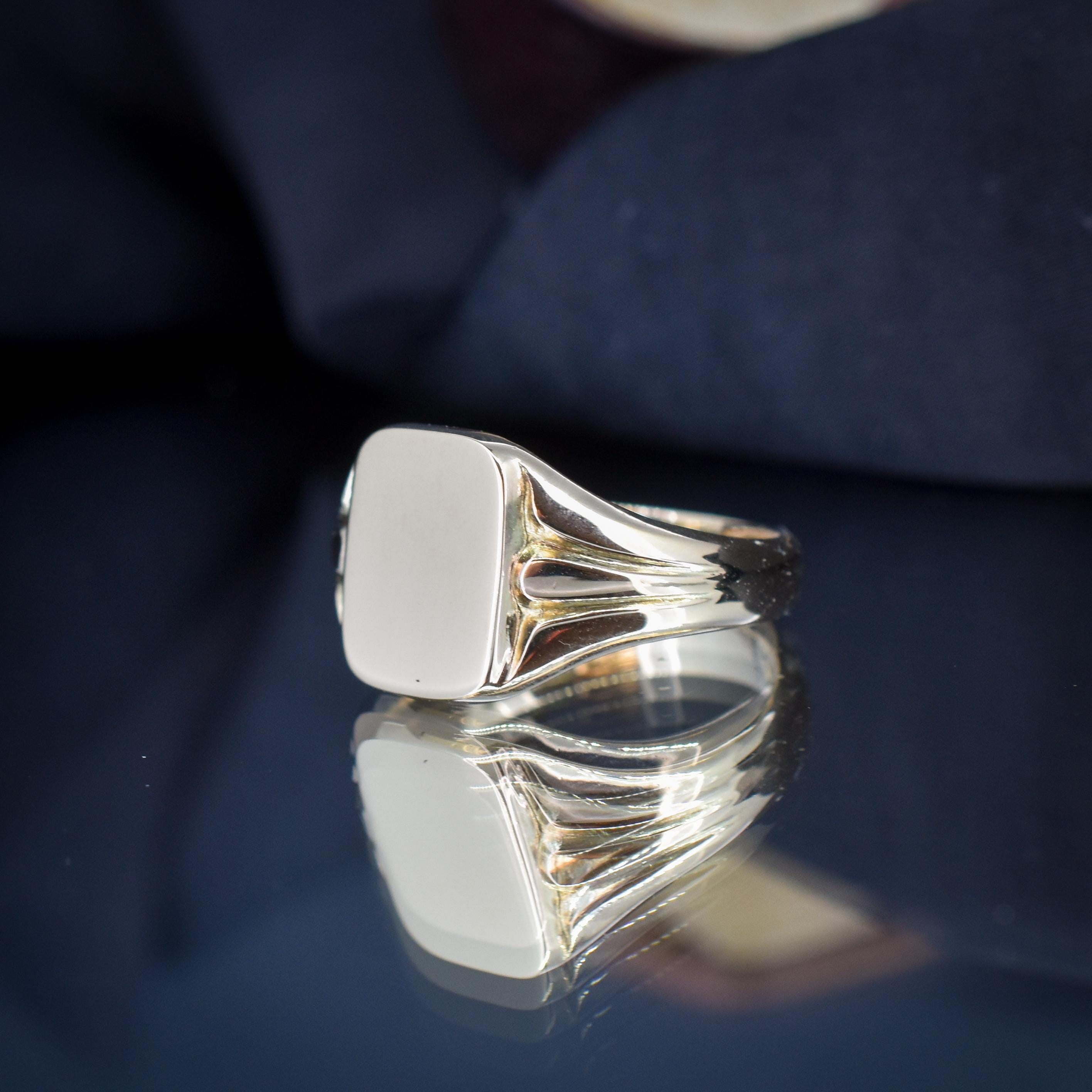 Vintage Solid 9ct Gold Plain Rectangle Signet Ring | Birmingham