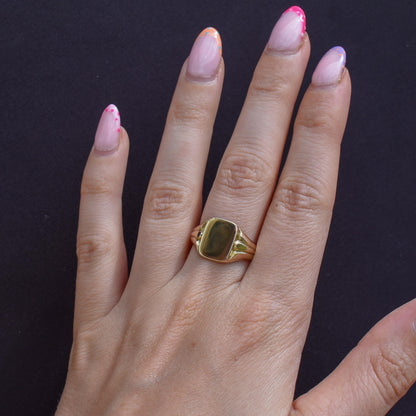 Vintage Solid 9ct Gold Plain Rectangle Signet Ring | Birmingham 1971