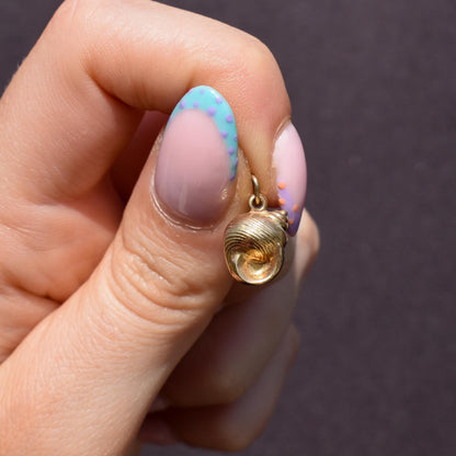 Vintage 9ct Gold Seashell Shell Charm Pendant