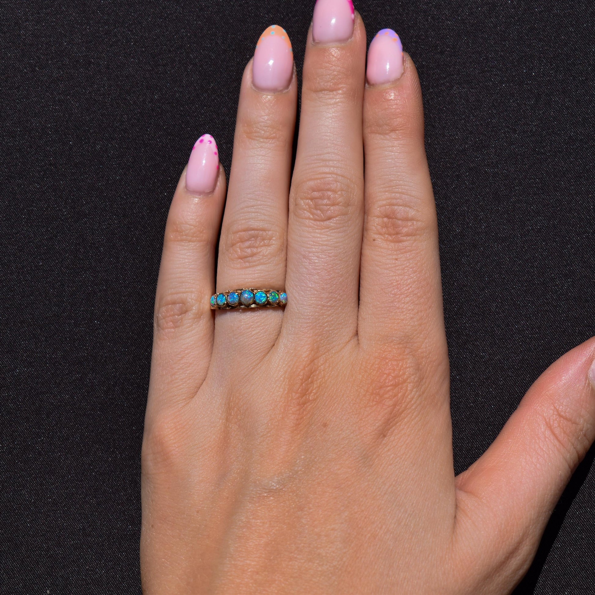 Vintage Opal Seven Stone 9ct Gold Band Ring | Dated 1979