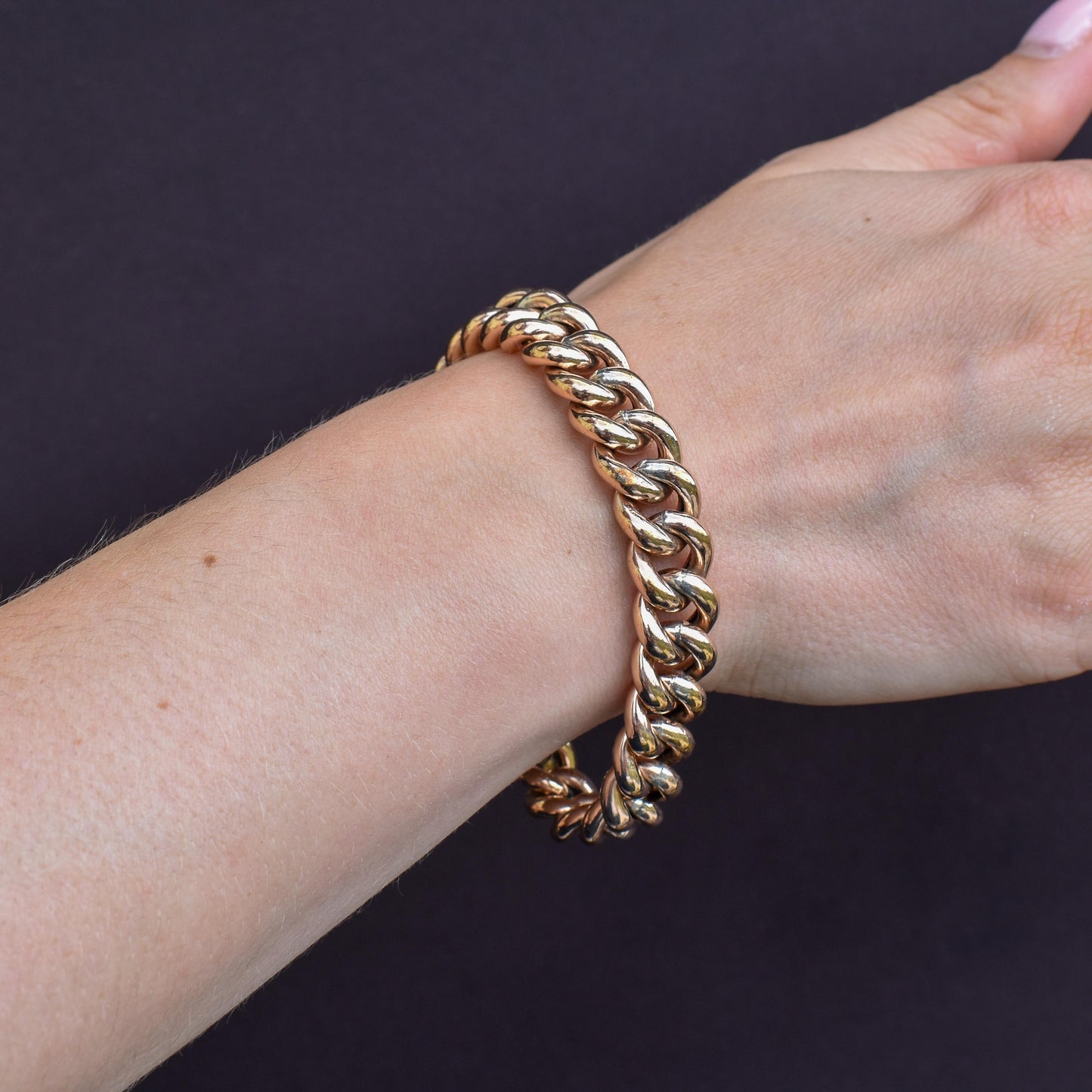 Antique Engraved Curb Link Rolled Gold Bracelet | 7"