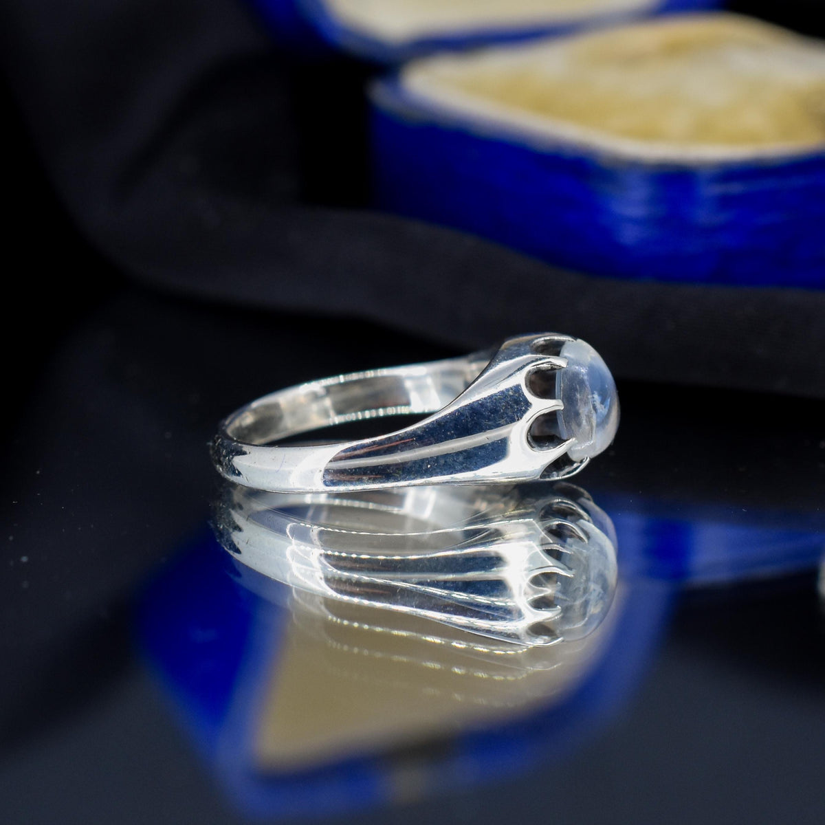 Antique 1.03ct Moonstone Oval Cabochon Sterling Silver Ring