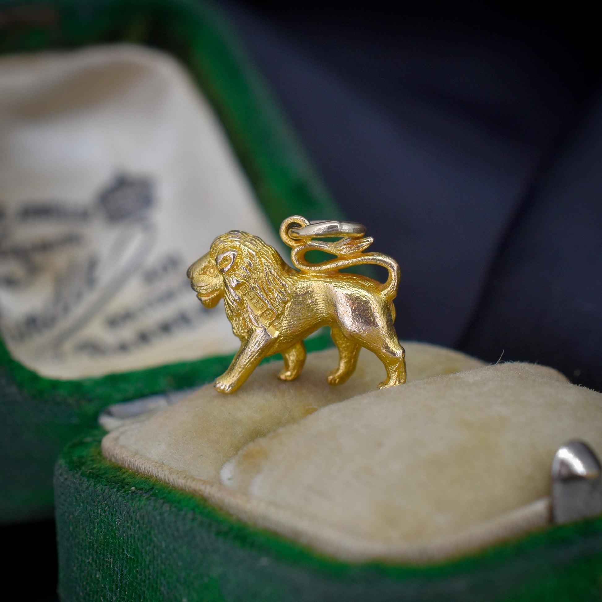 Vintage 9ct Yellow Gold Lion Animal Charm Pendant | Dated 1957