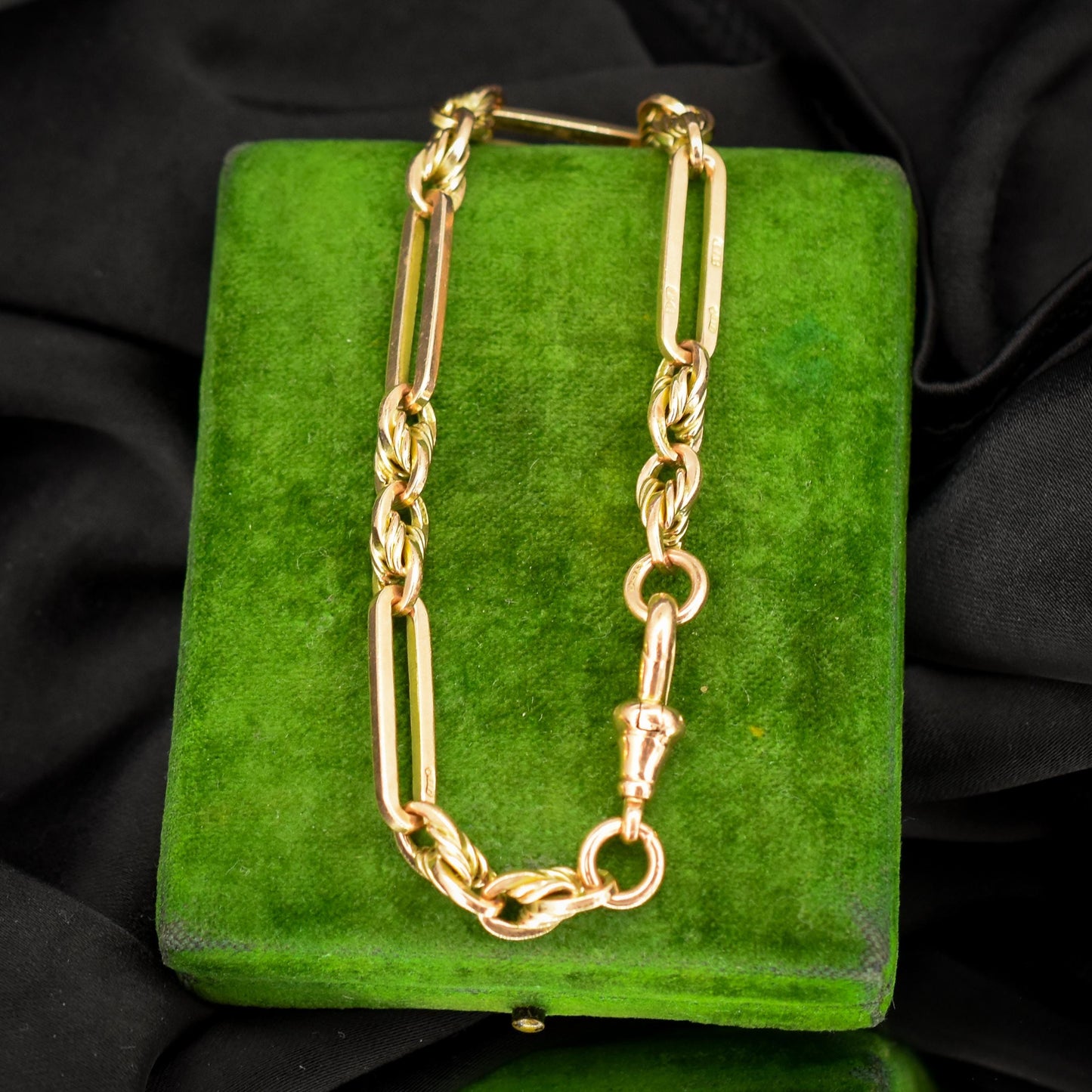 Antique Chester '1912' 9ct Gold Trombone and Love Knot Bracelet with Dog Clip | 7.75"