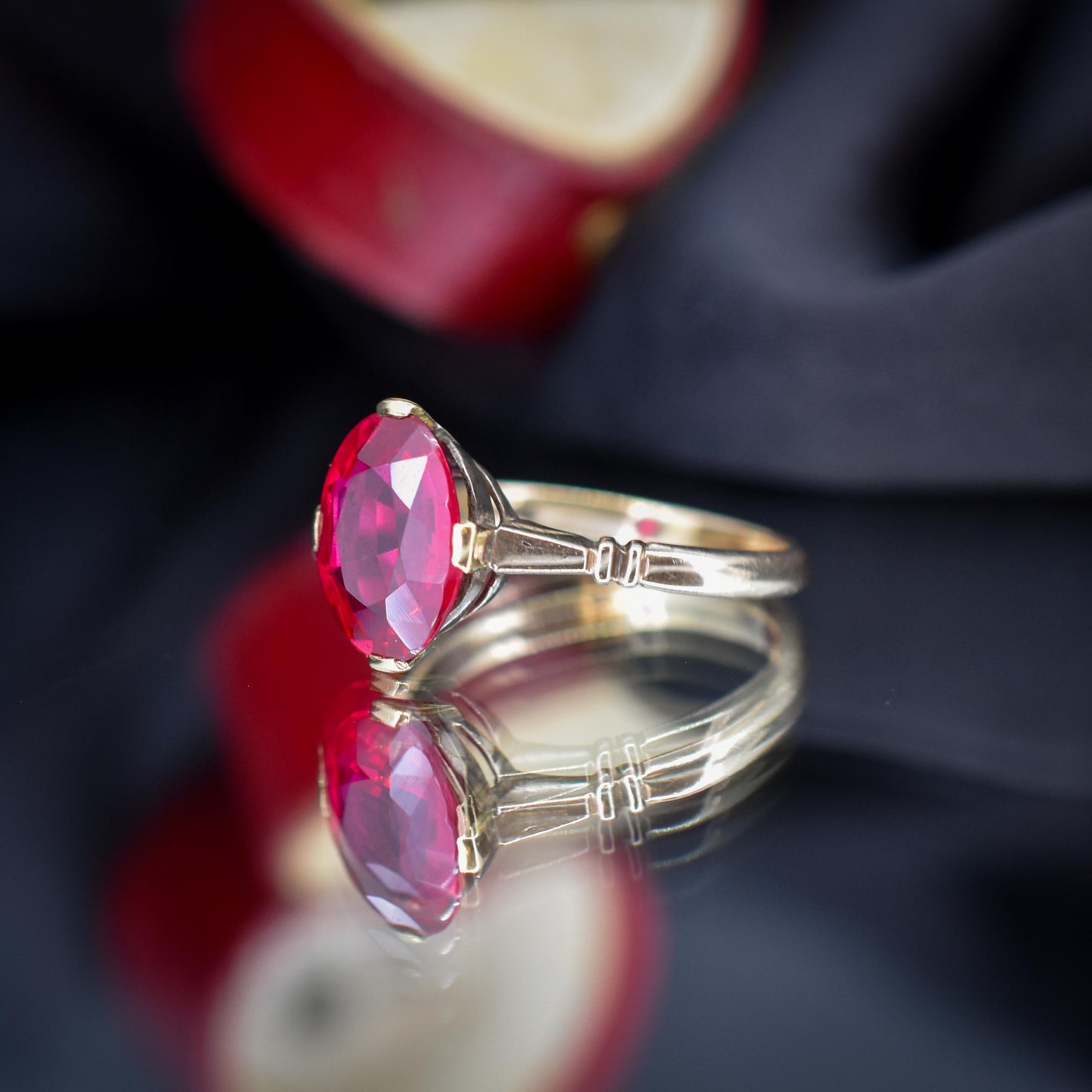 Vintage Art Deco 2.81ct Oval Ruby Solitaire 18ct Gold Ring