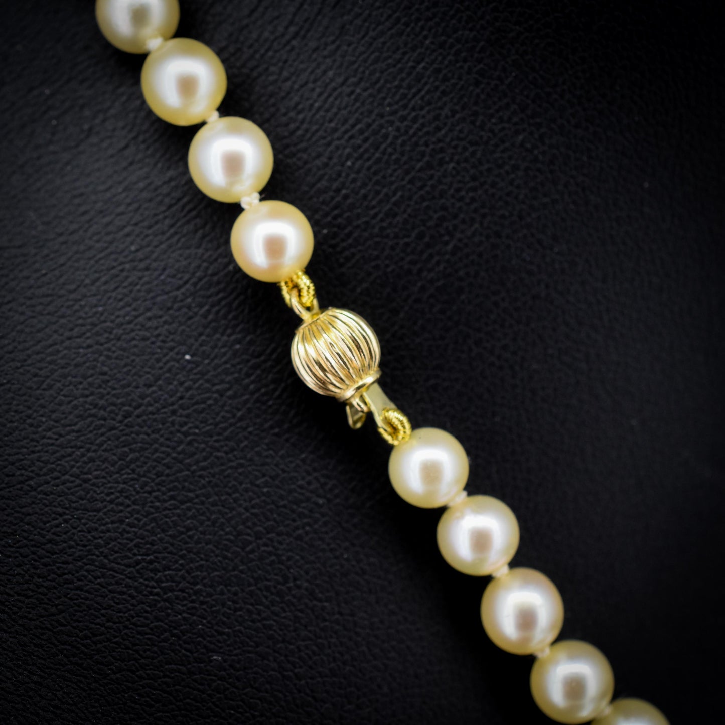 Vintage Graduated Pearl Gold Strand Beaded Necklace | 18"