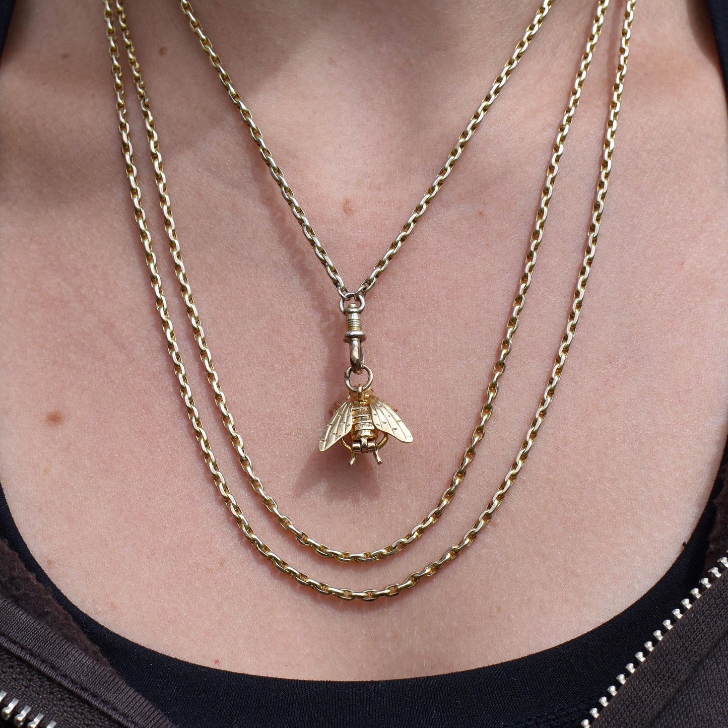 Vintage 9ct Gold Opening Fly Bee Insect Charm Pendant | Dated 1963