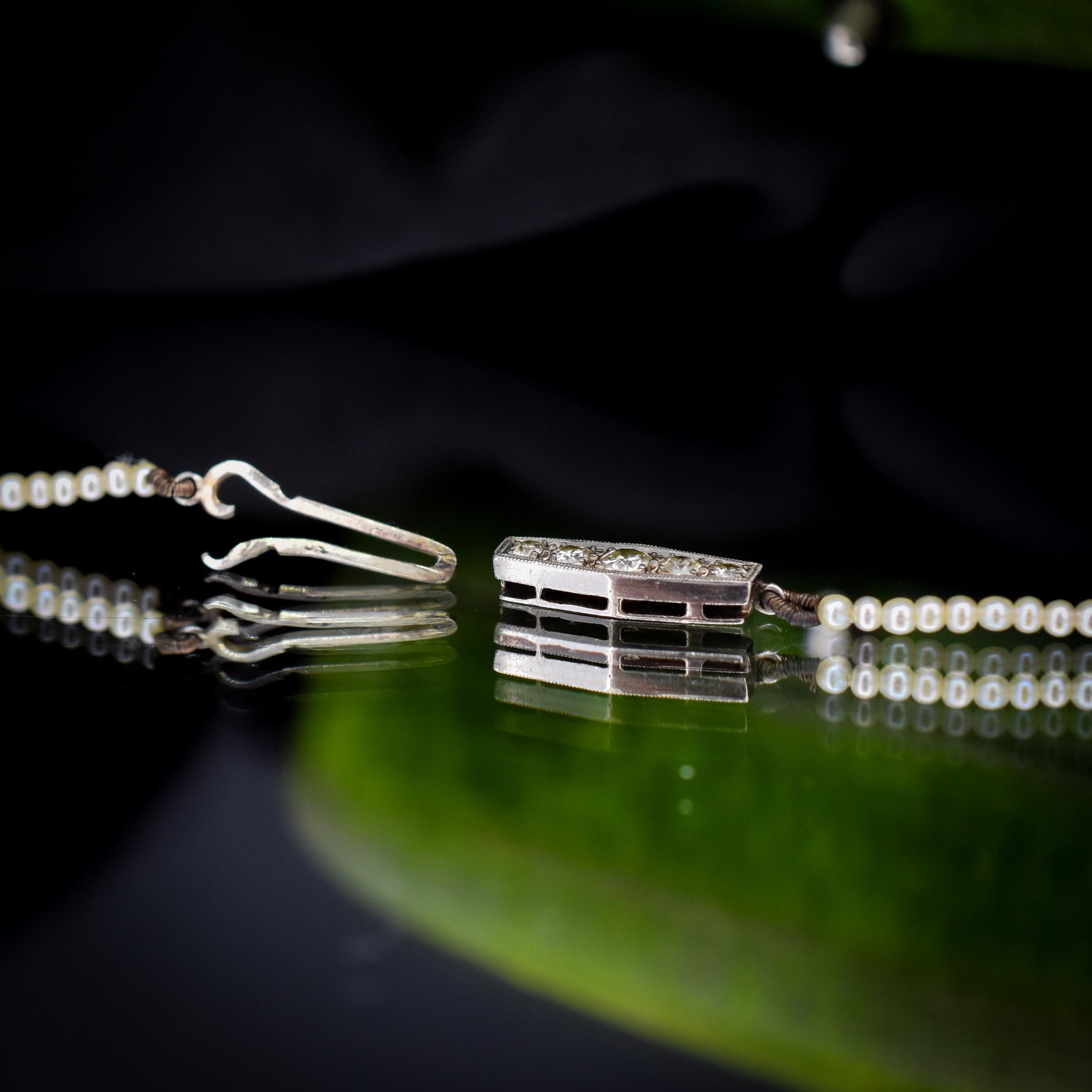 Vintage Pearl 18ct White Gold Diamond Strand Beaded Necklace | 16.5"