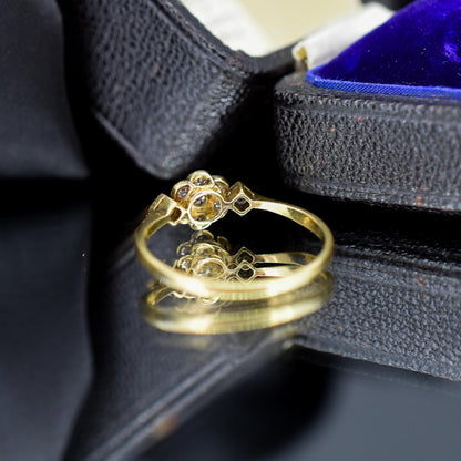 Antique Edwardian Diamond Bezel Cluster Daisy 18ct Yellow Gold and Platinum Ring