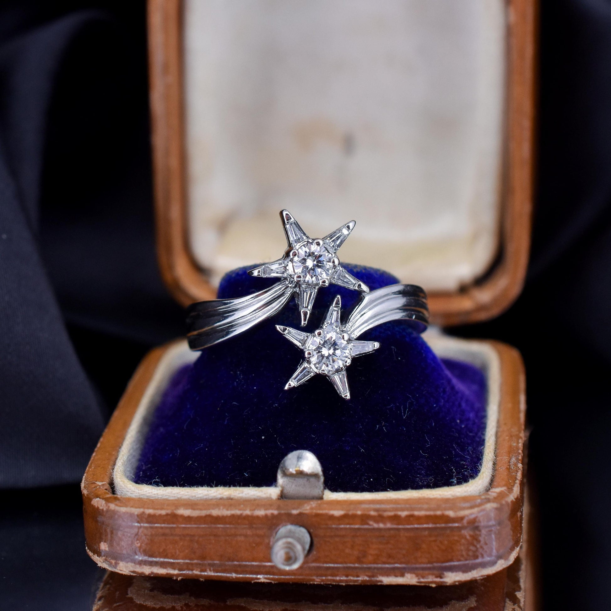 Pre-Loved Diamond Double Star 18ct White Gold Ring