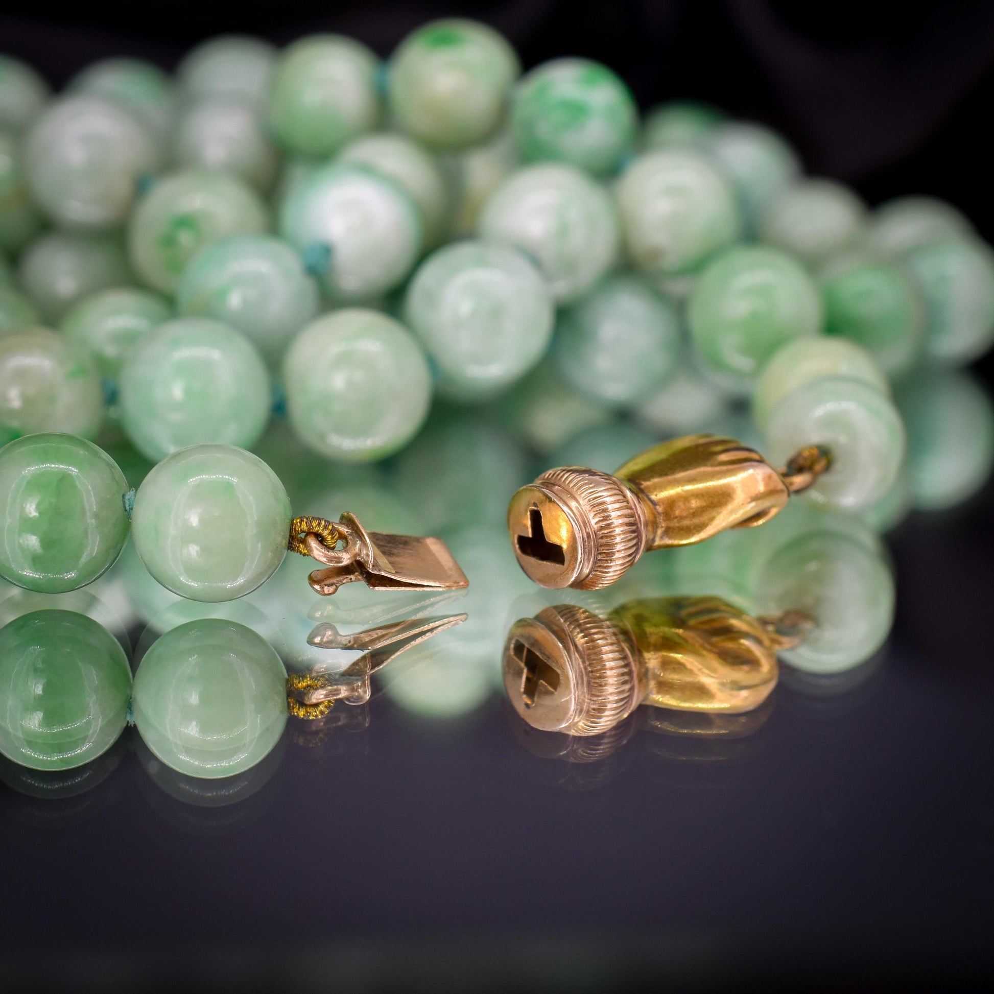 Antique Jade Beaded Strand Necklace with Figa Hand Clasp | 35"