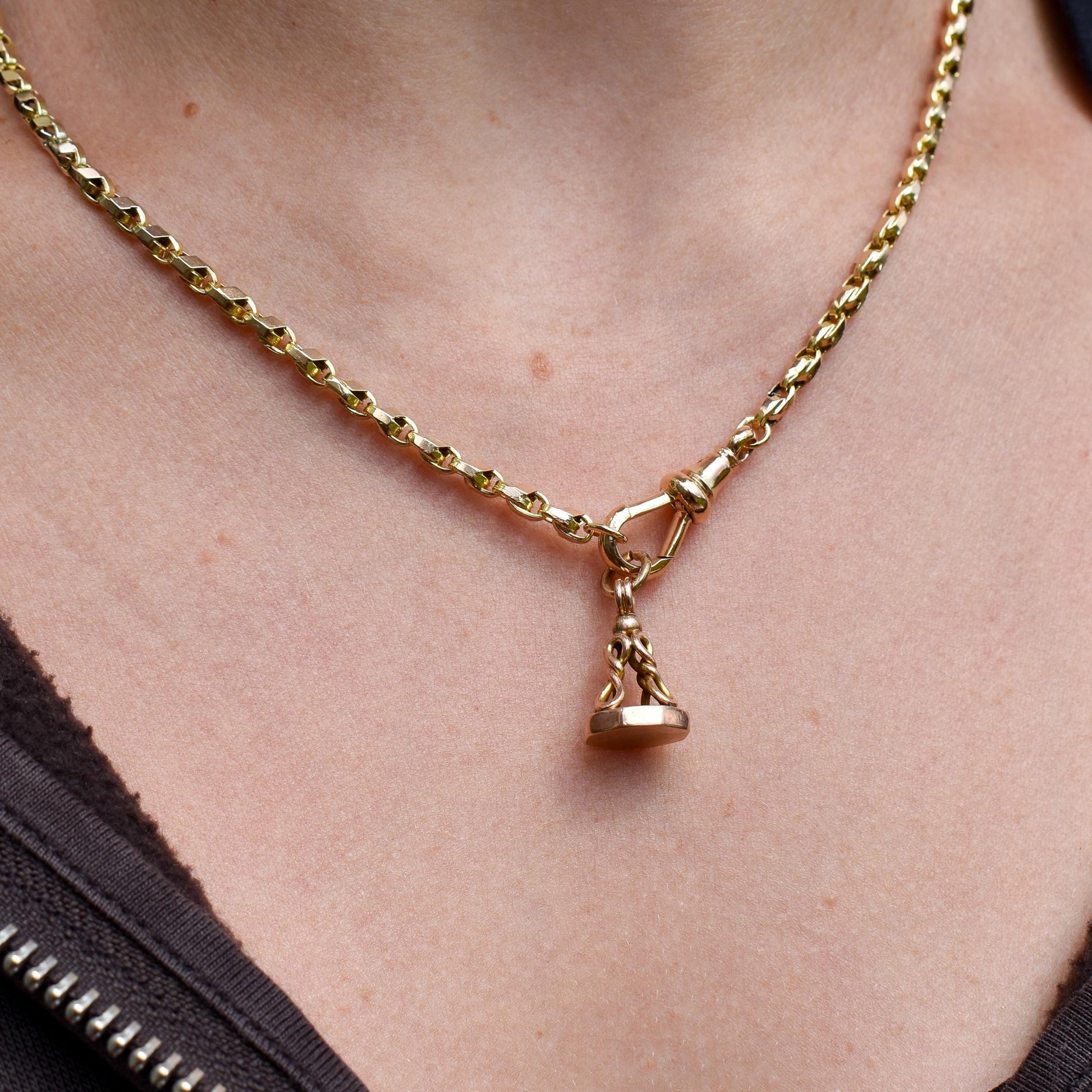 Antique Fancy Infinity 9ct Gold Plain Fob Seal Pendant