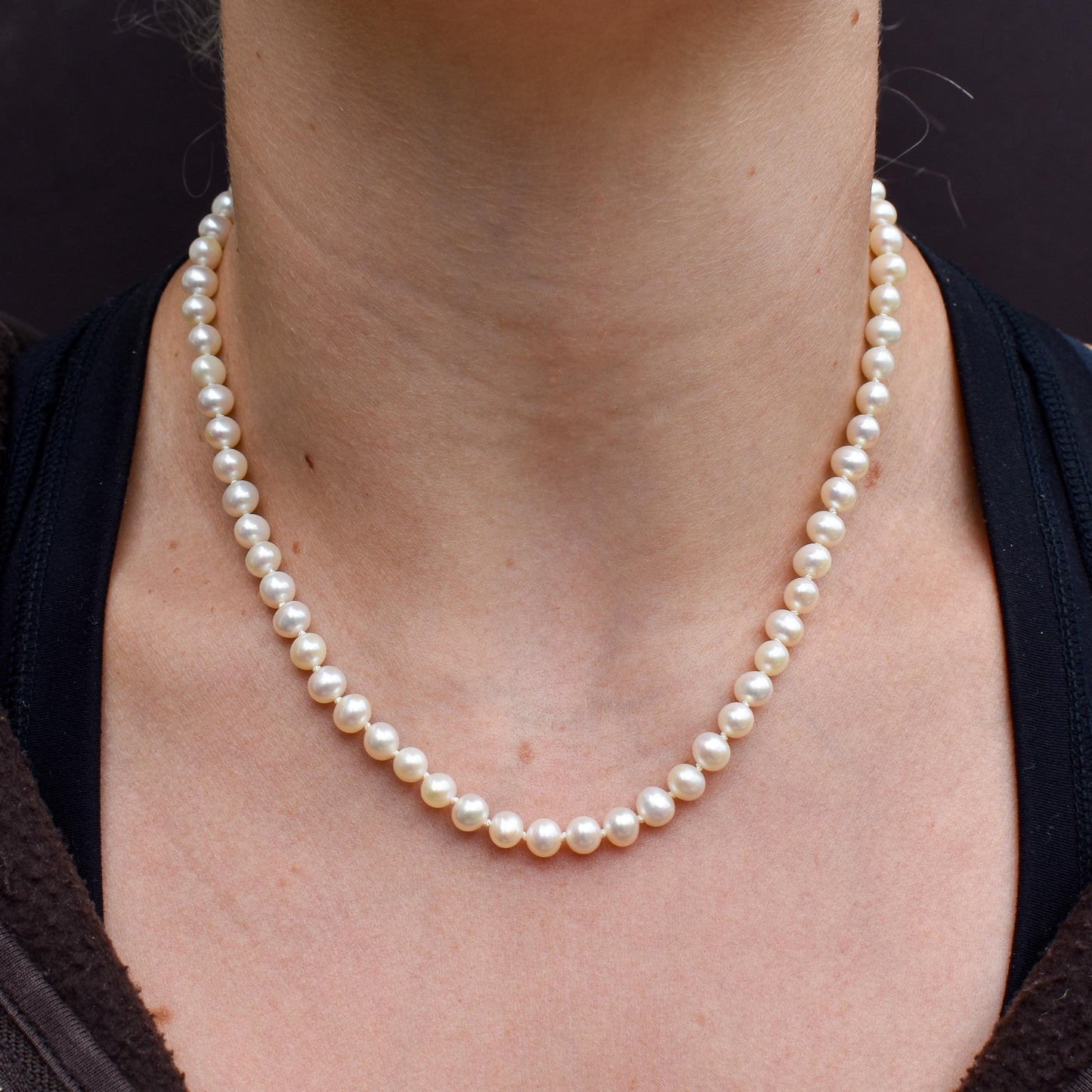 Vintage Graduated Pearl Gold Strand Beaded Necklace | 16.25"