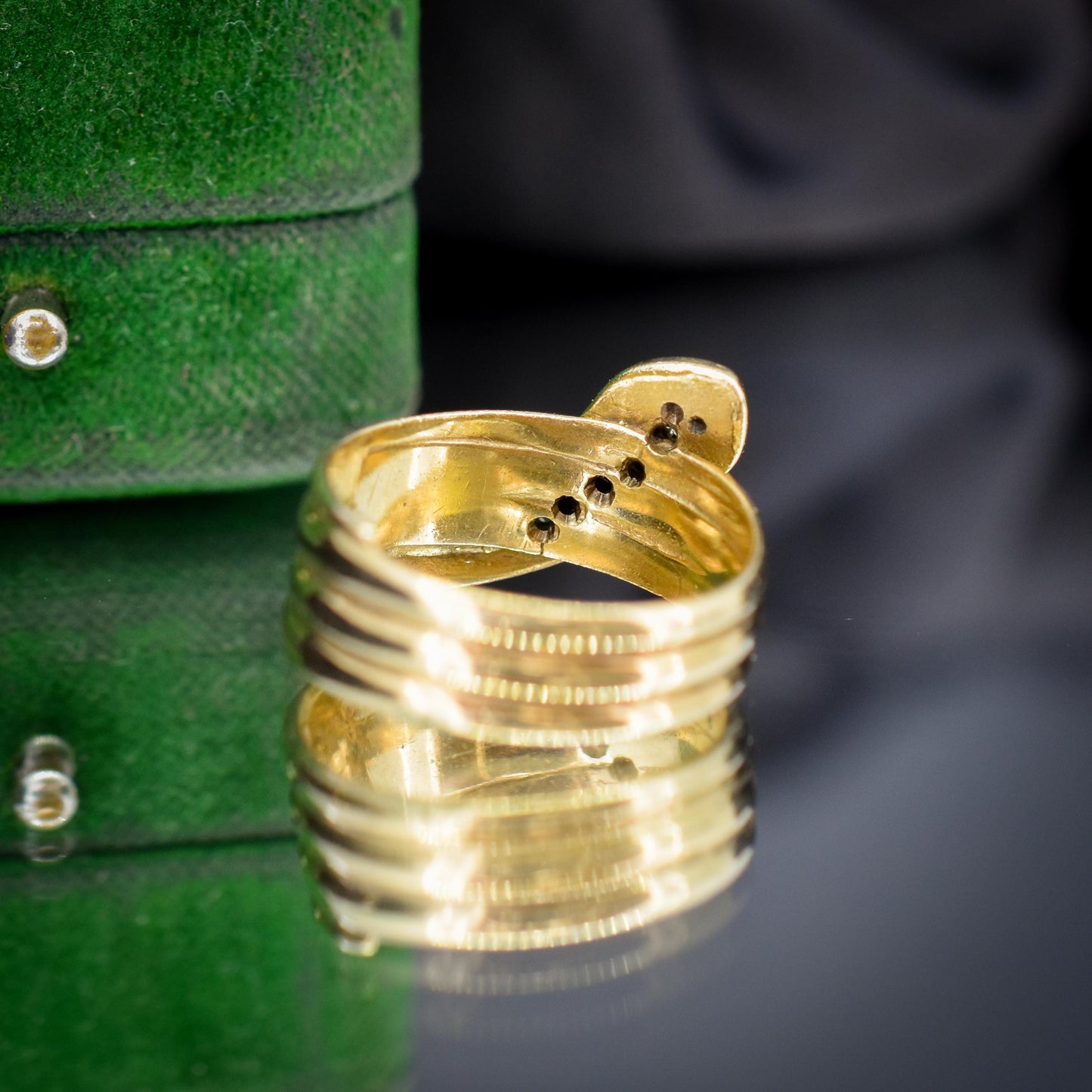 Vintage Diamond and Emerald Snake Serpent 9ct Gold Band Ring | Dated 1990