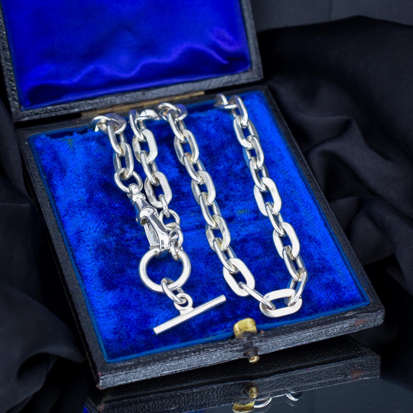 Vintage Silver Flat Edge Oval Link Toggle T-Bar Chain Necklace with Dog Clip 19"