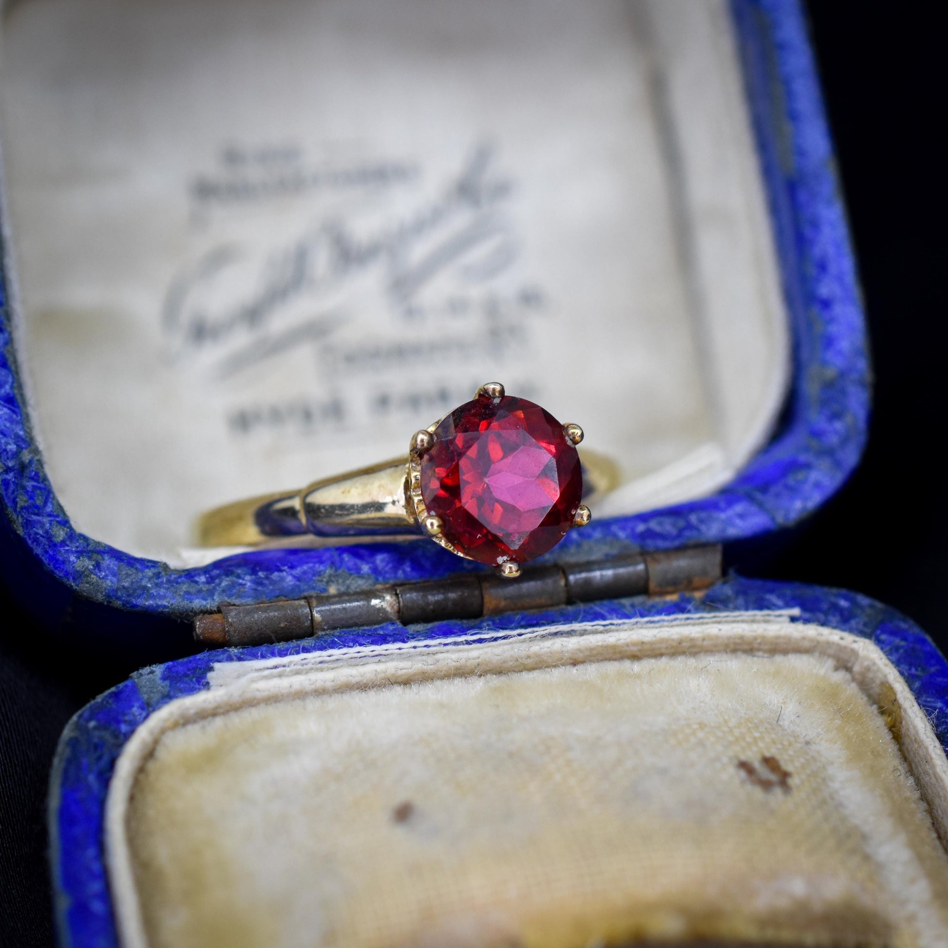 Vintage 1.76ct Round Ruby Solitaire 9ct Gold Ring