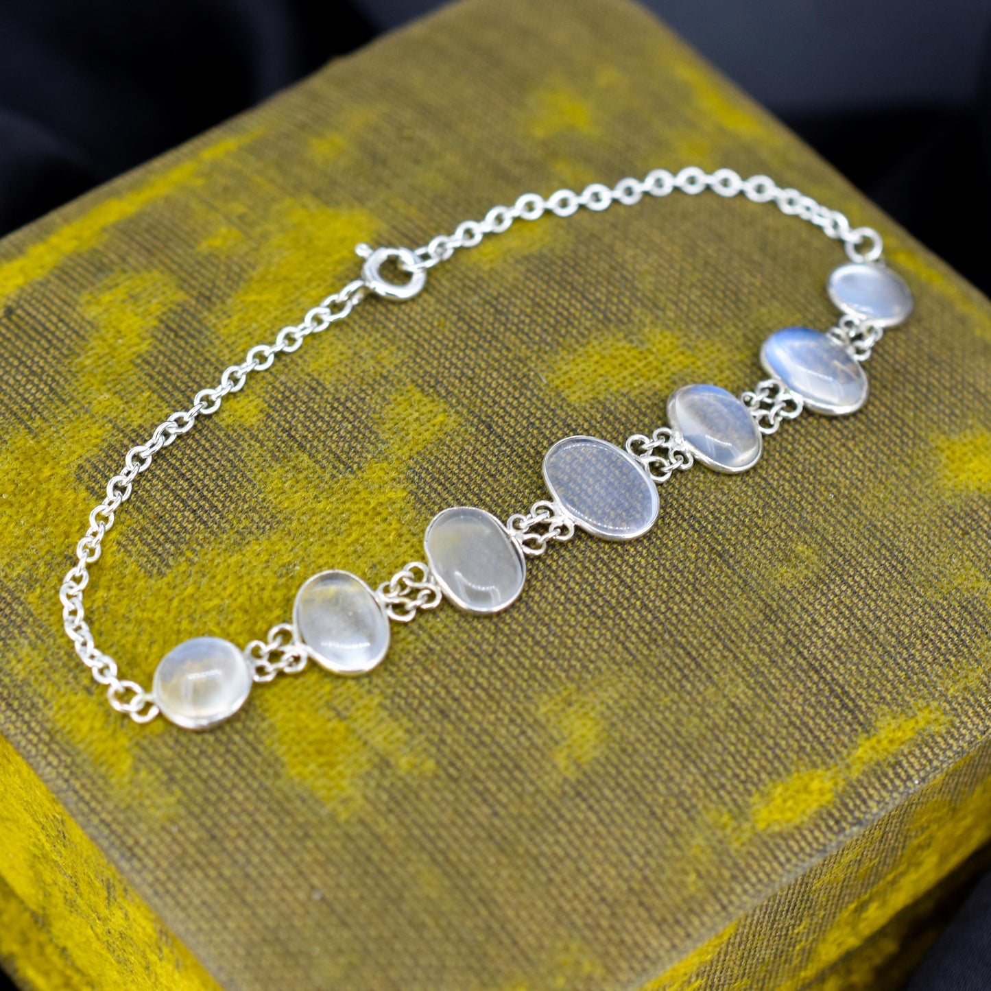 Vintage Cabochon Moonstone Silver Bracelet | 7"