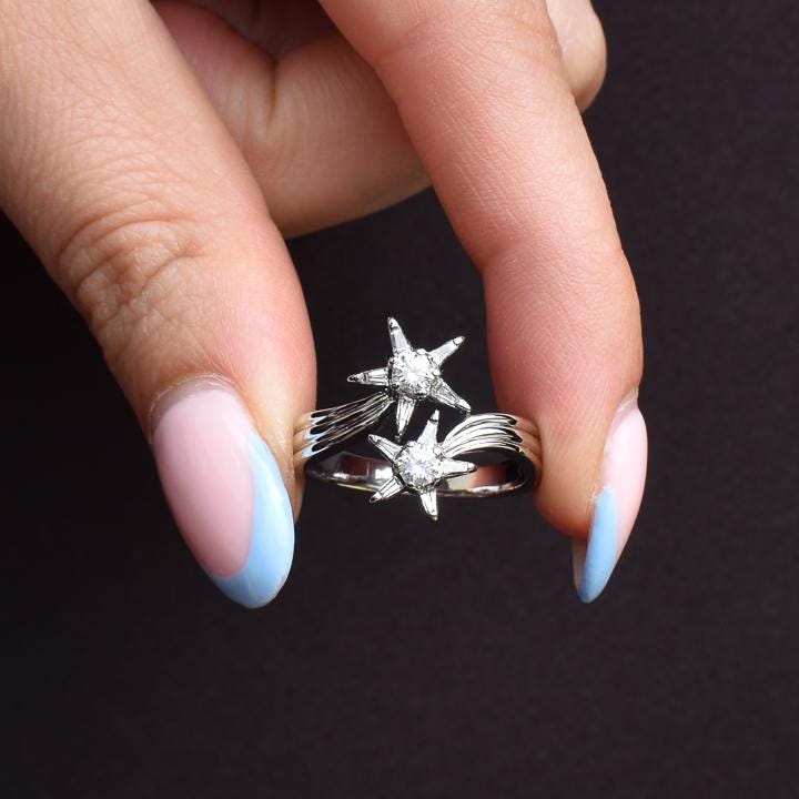 Pre-Loved Diamond Double Star 18ct White Gold Ring