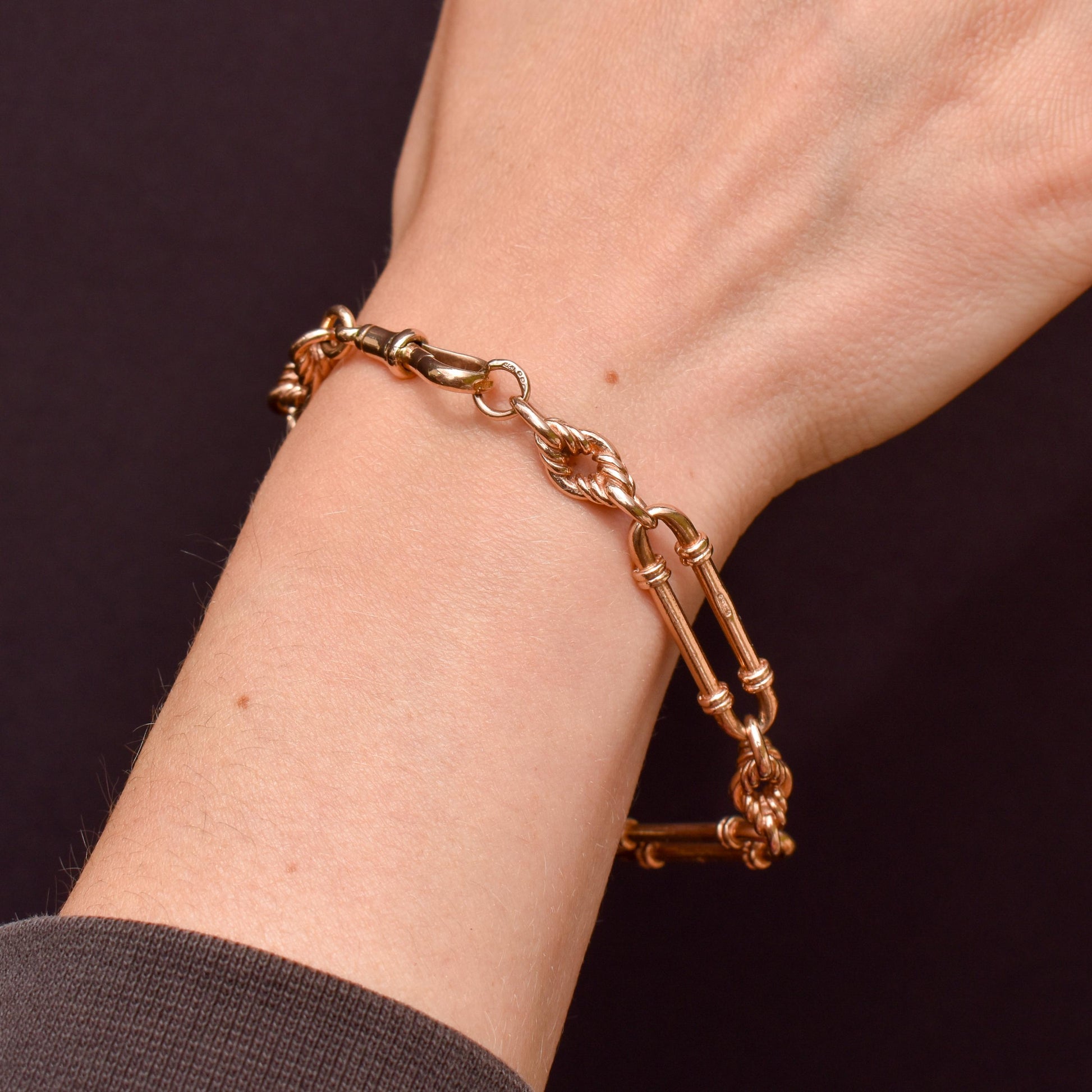 Antique 9ct Gold Heavy Trombone and Love Knot Link Bracelet with Dog Clip 8.25"