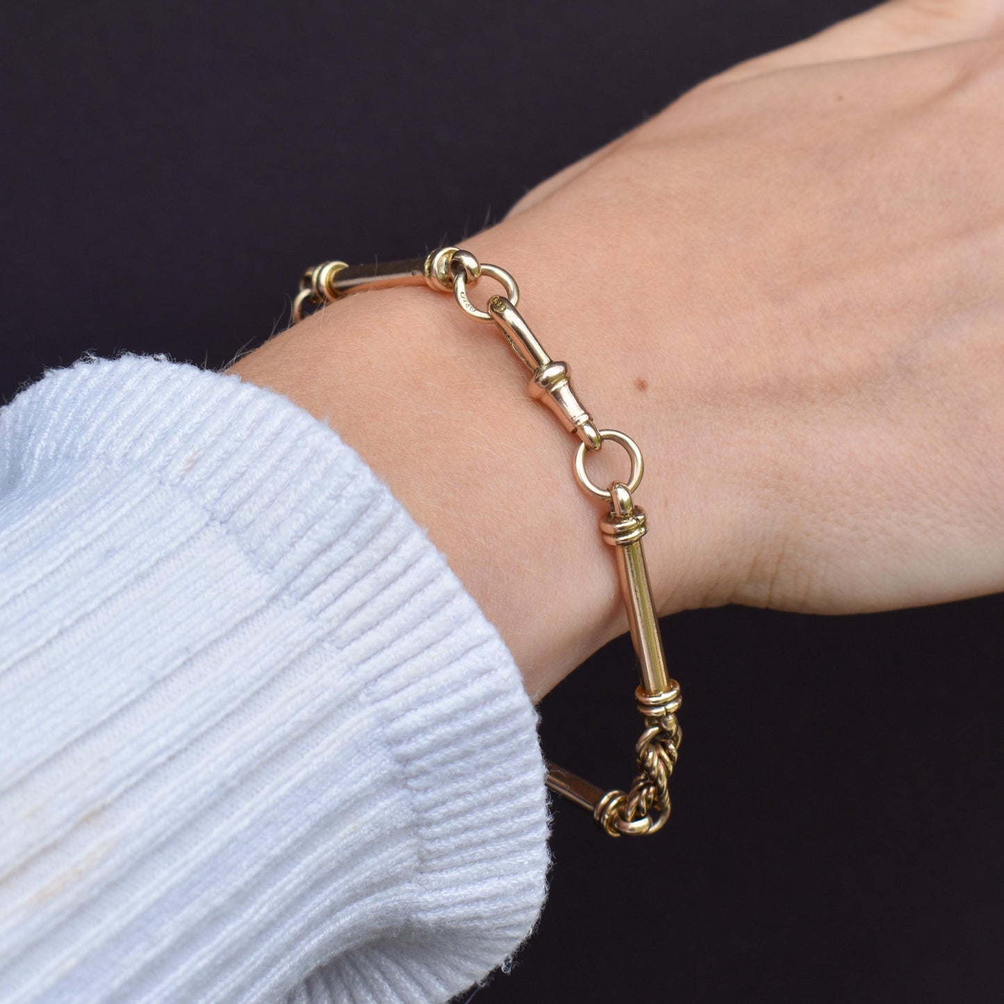Antique 9ct Gold Tubular Bar and Love Knot Link Bracelet with Dog Clip 8"