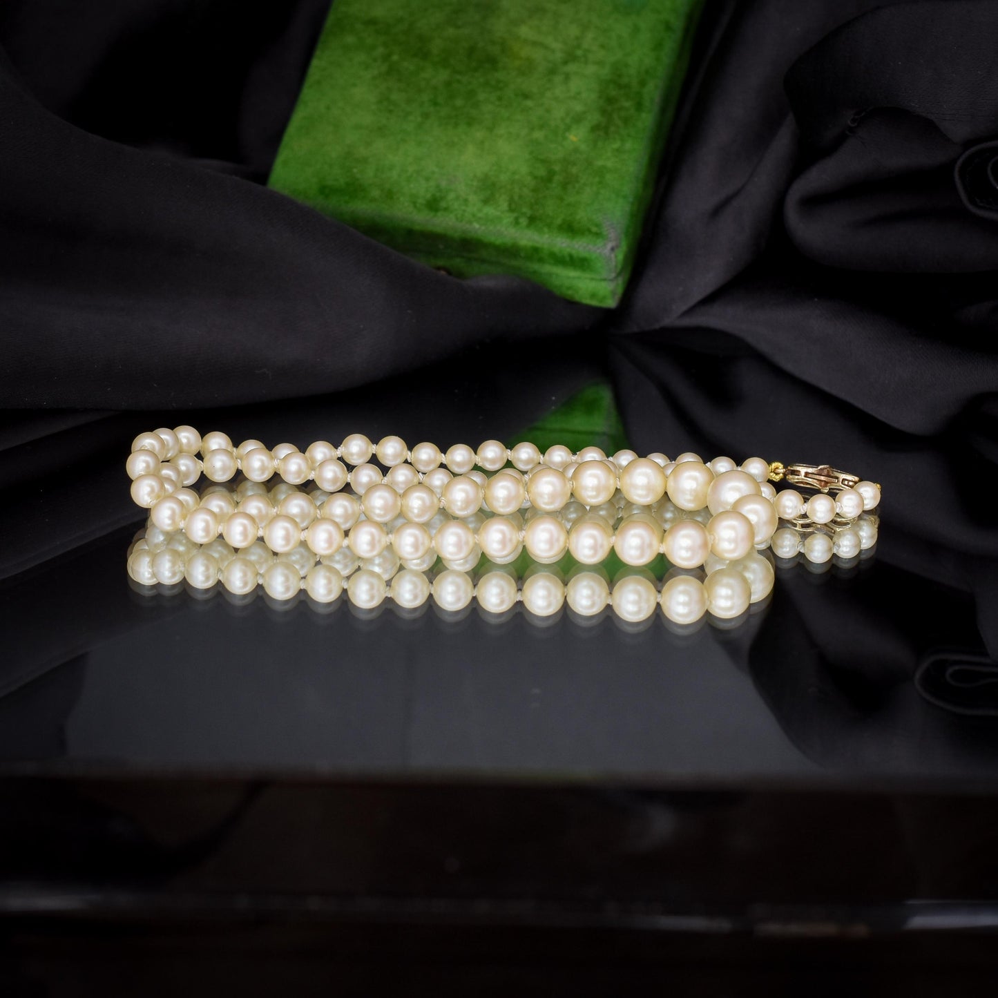 Vintage Graduated Pearl Gold Strand Beaded Necklace | 17"