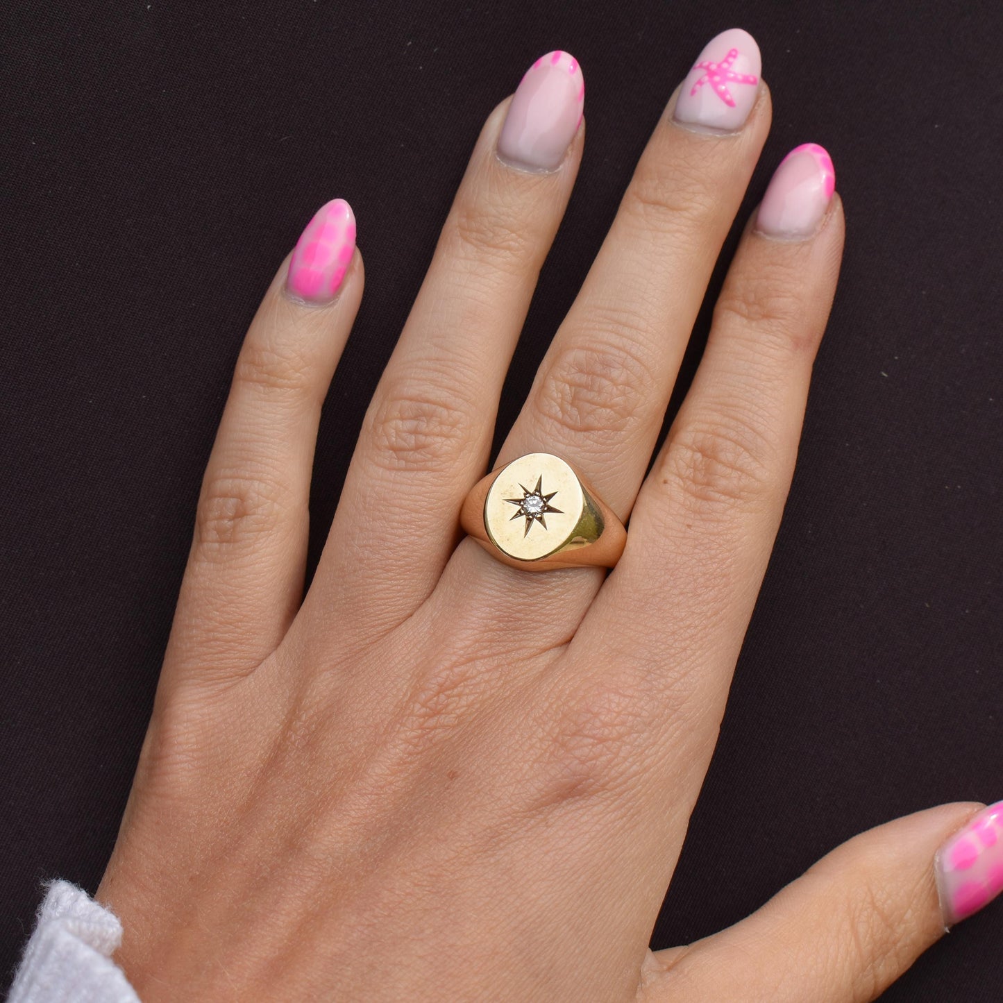 Vintage Starburst Diamond Oval 9ct Yellow Gold Signet Ring | Dated 1983