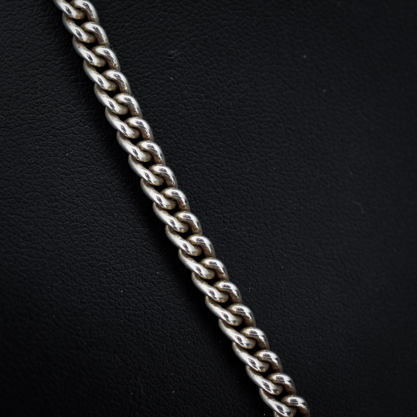 Vintage 24.5" Sterling Silver Uniform Curb Link Long Chain Necklace with Dog Clip