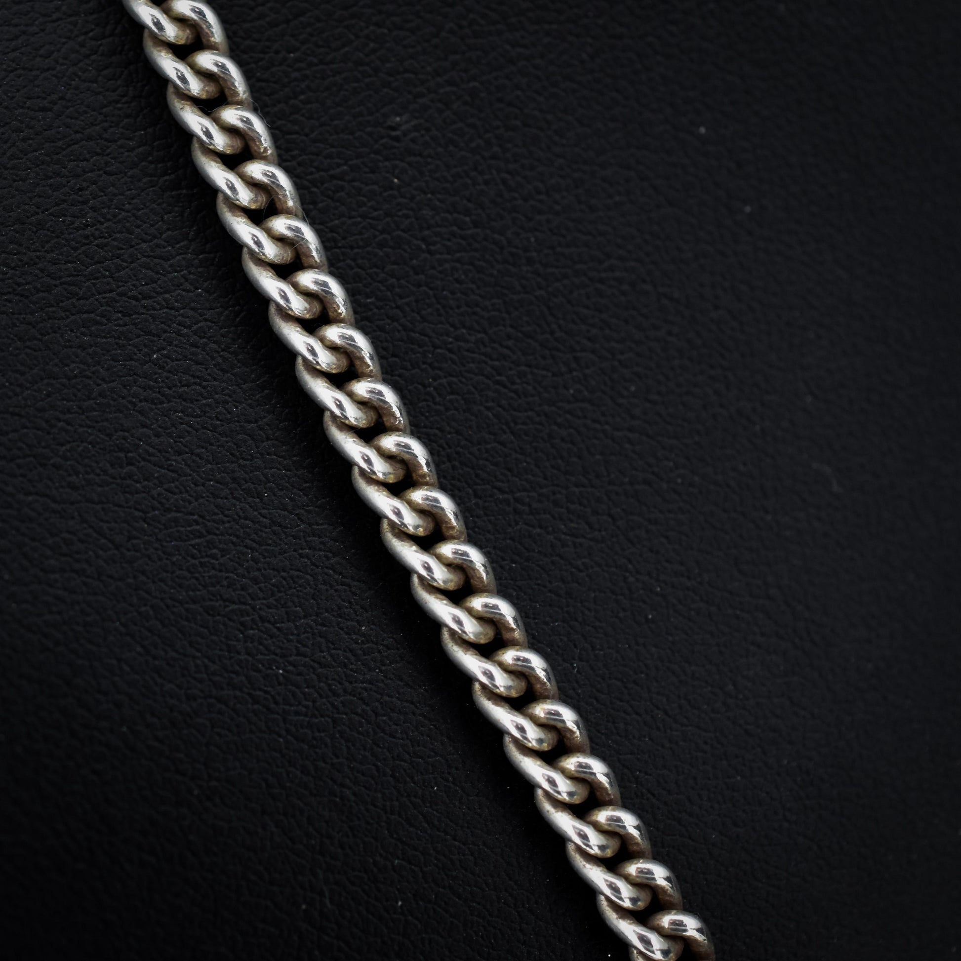 Vintage 24.5" Sterling Silver Uniform Curb Link Long Chain Necklace with Dog Clip