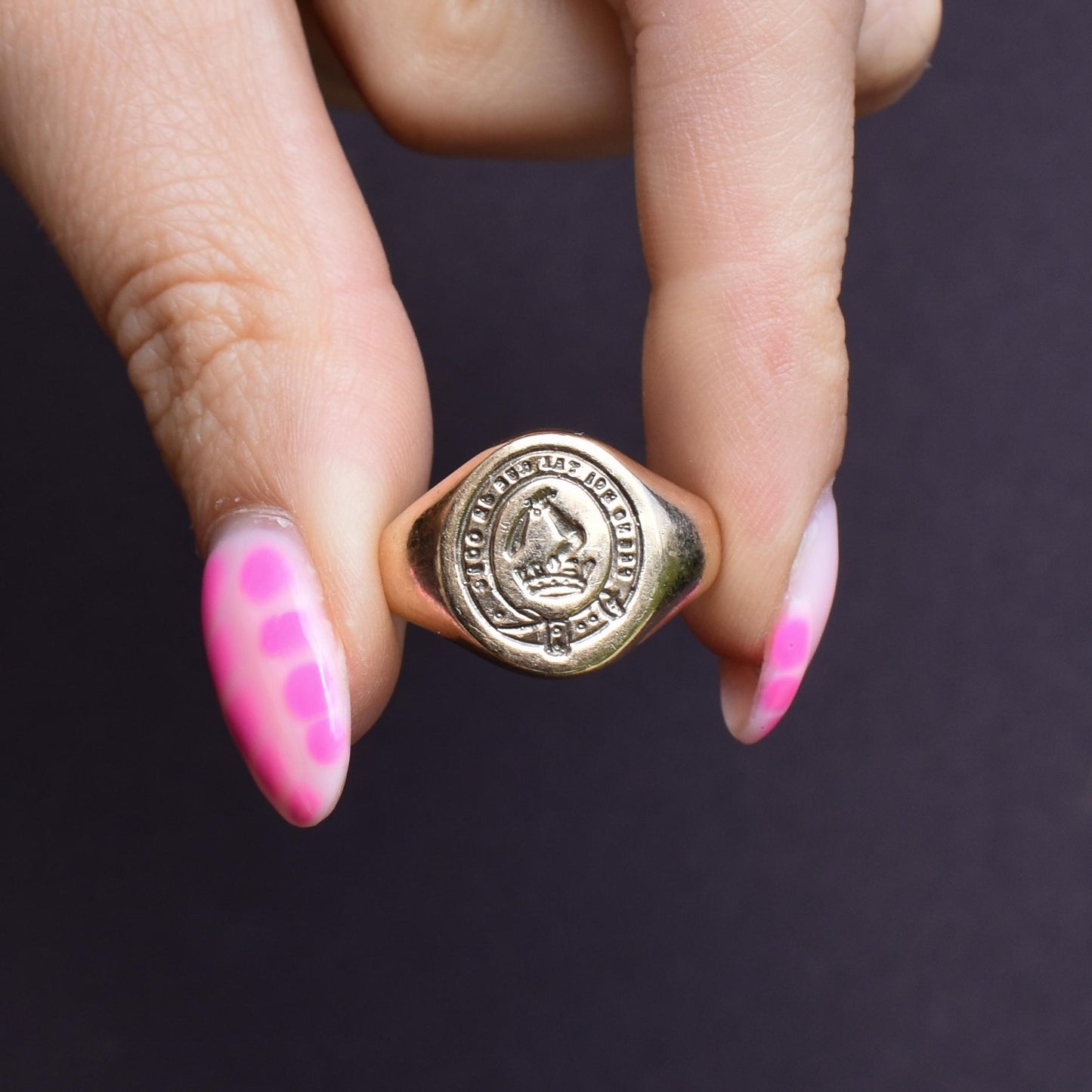 Vintage Intaglio Signet 9ct Yellow Gold Ring | Dated 1959