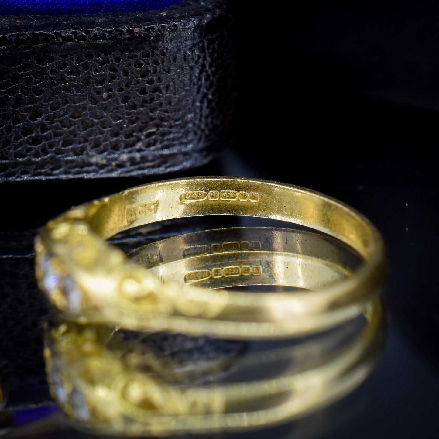 Vintage Diamond Three Stone 18ct Yellow Gold Boat Ring | Dated 1995
