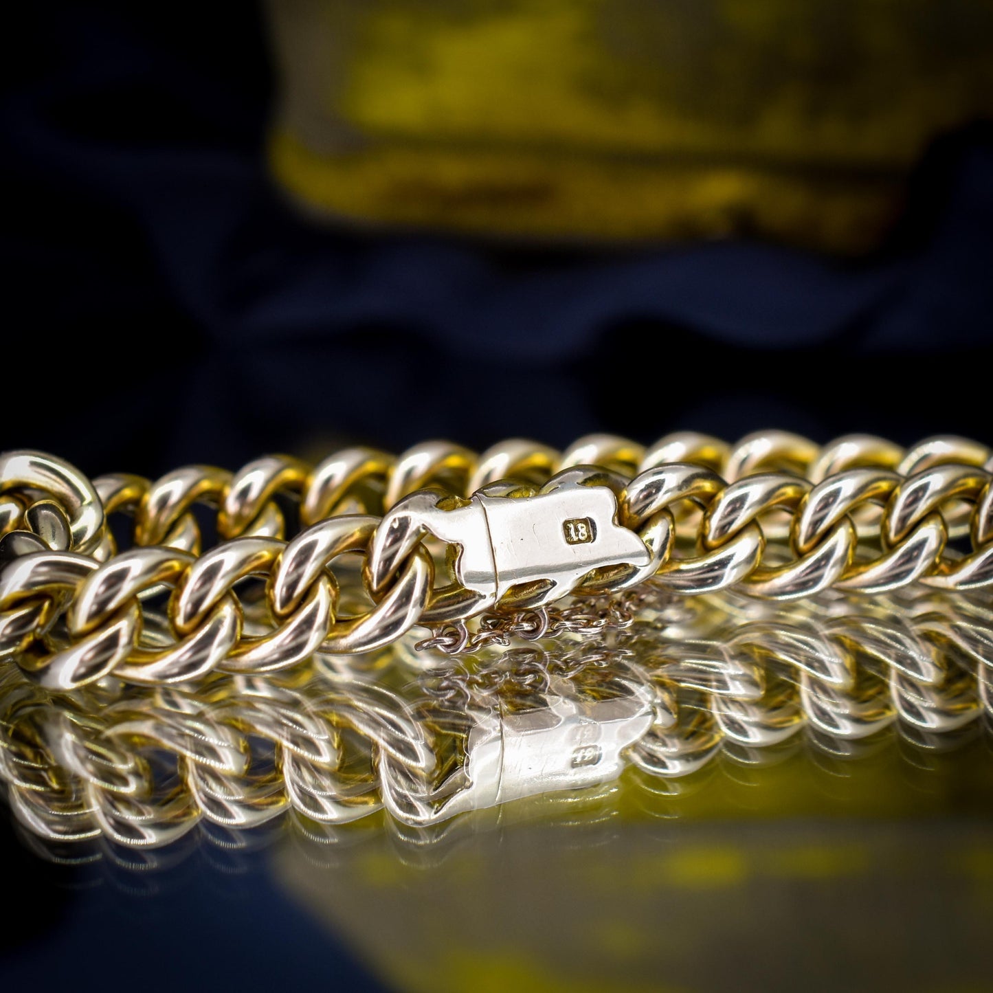 Antique 18ct Yellow Gold Concealed Clasp Curb Bracelet | 7"